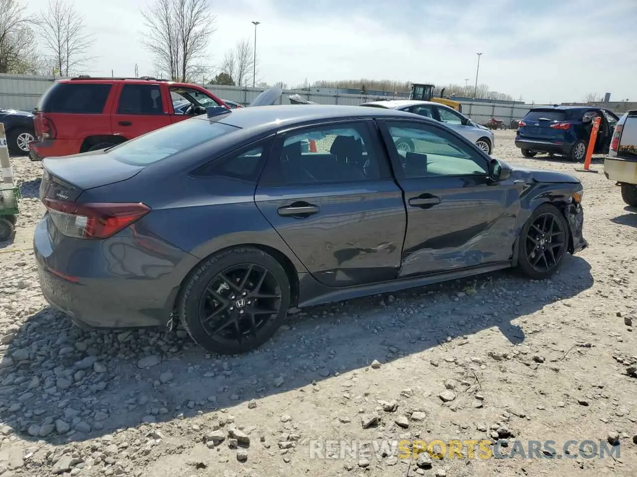 3 fotografías del automóvil dañado 2HGFE2F56SH547705 HONDA CIVIC 2025