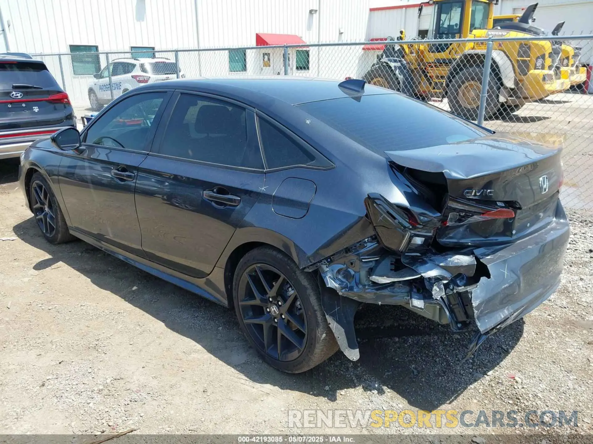 3 fotografías del automóvil dañado 2HGFE2F56SH559594 HONDA CIVIC 2025
