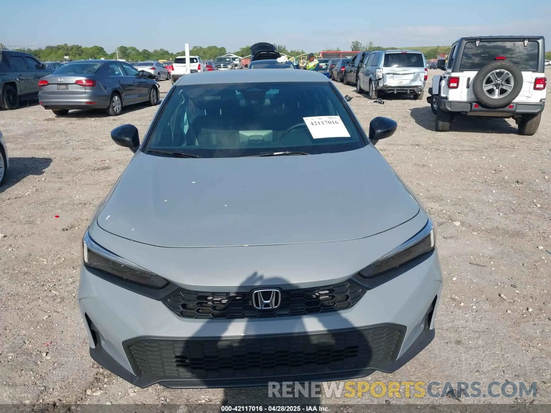 13 fotografías del automóvil dañado 2HGFE2F56SH569610 HONDA CIVIC 2025