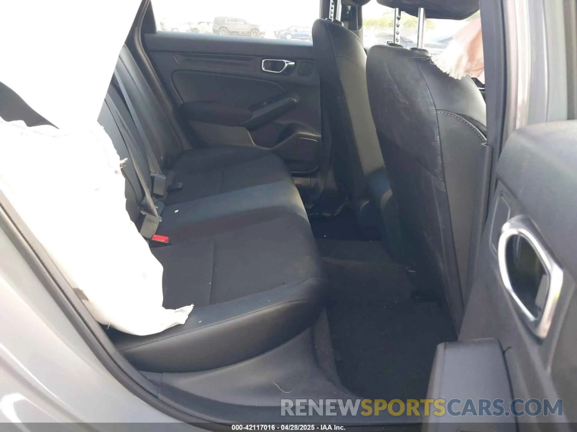 8 fotografías del automóvil dañado 2HGFE2F56SH569610 HONDA CIVIC 2025