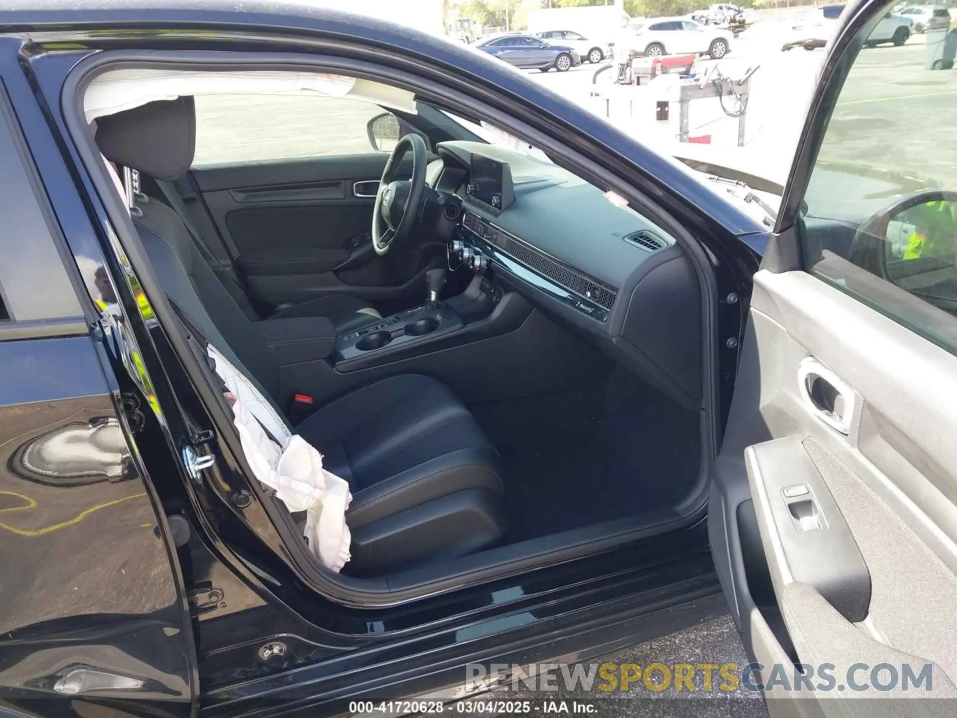 5 fotografías del automóvil dañado 2HGFE2F56SH569638 HONDA CIVIC 2025