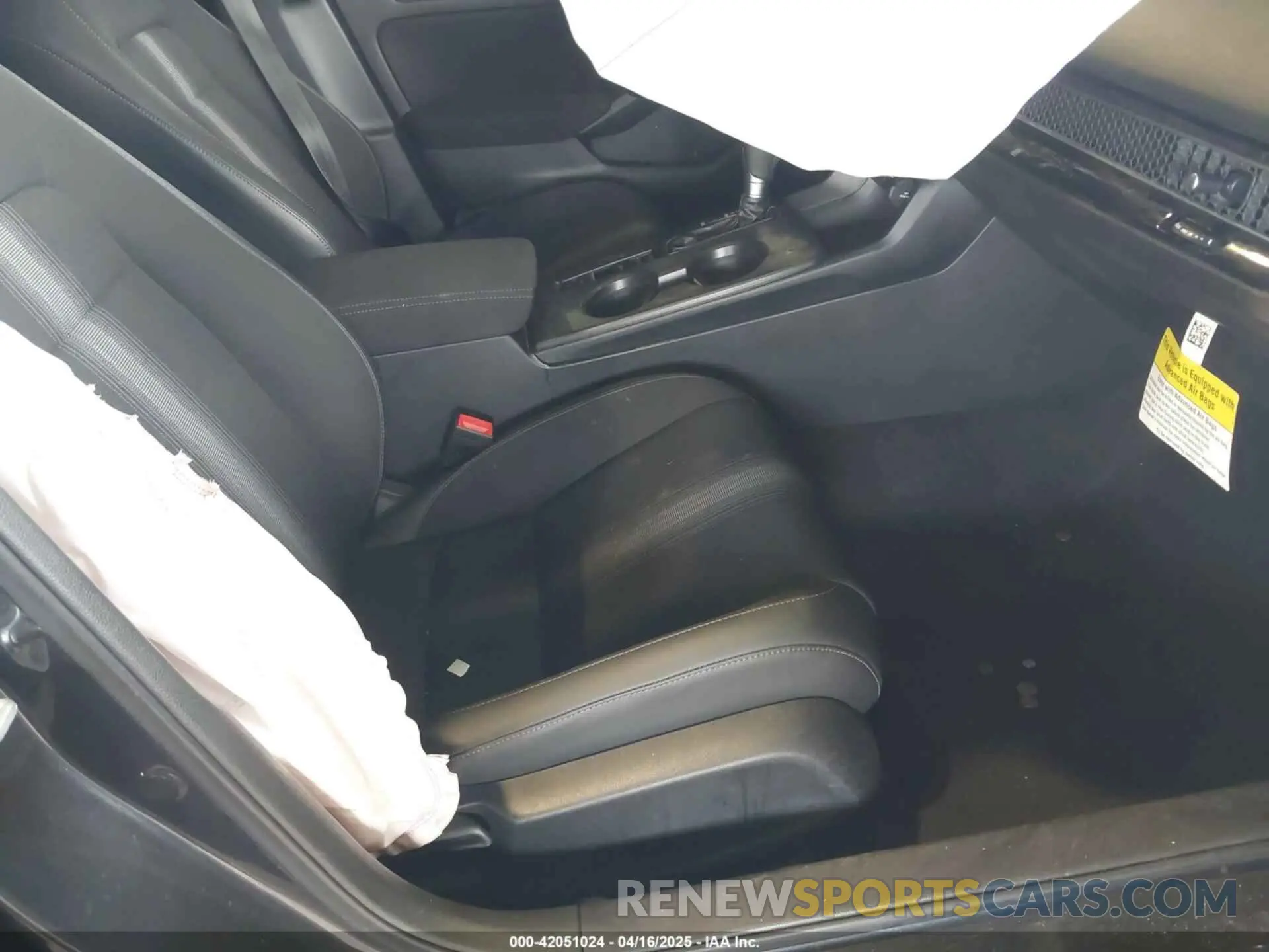 5 fotografías del automóvil dañado 2HGFE2F57SH524448 HONDA CIVIC 2025