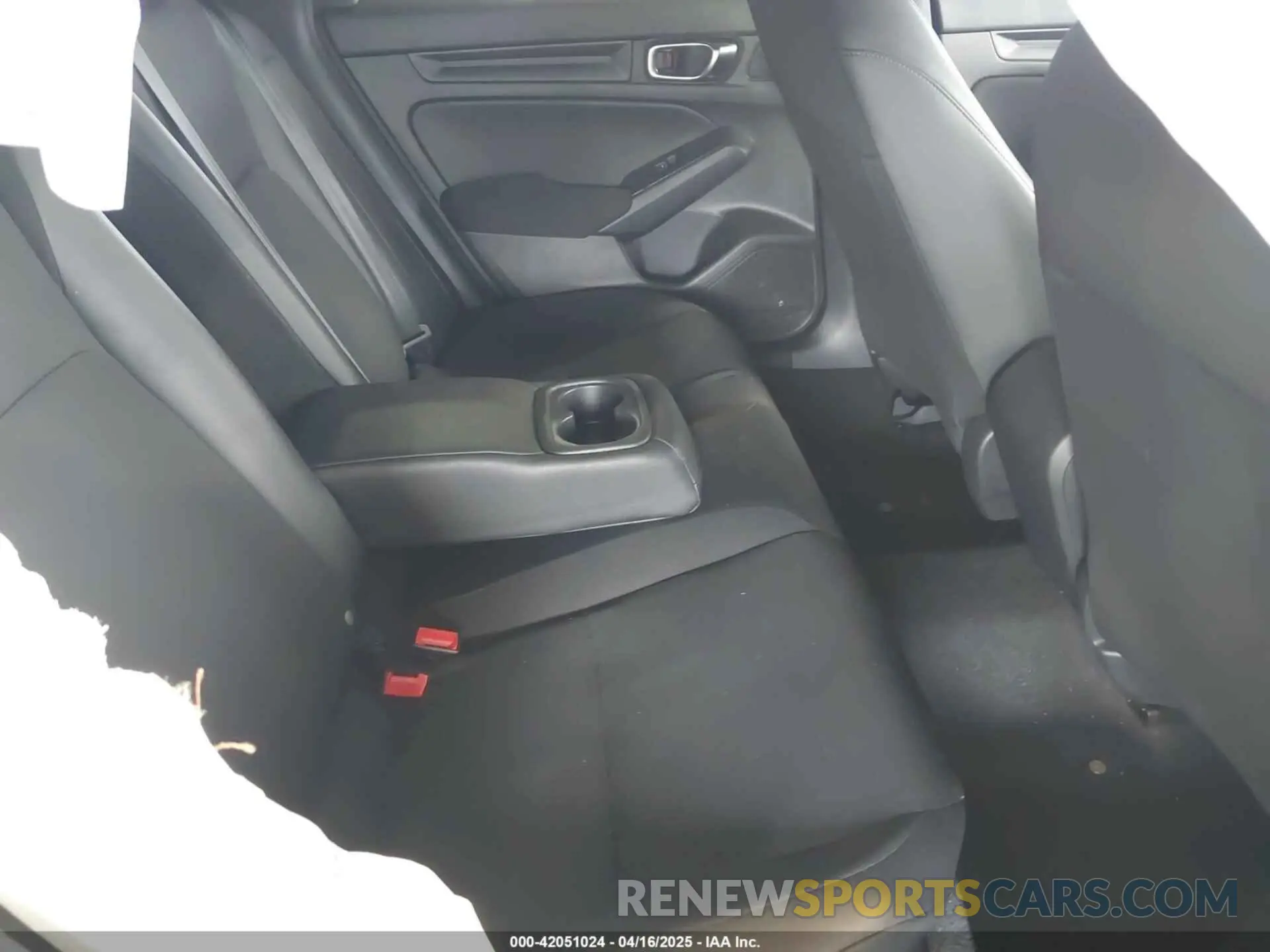 8 fotografías del automóvil dañado 2HGFE2F57SH524448 HONDA CIVIC 2025