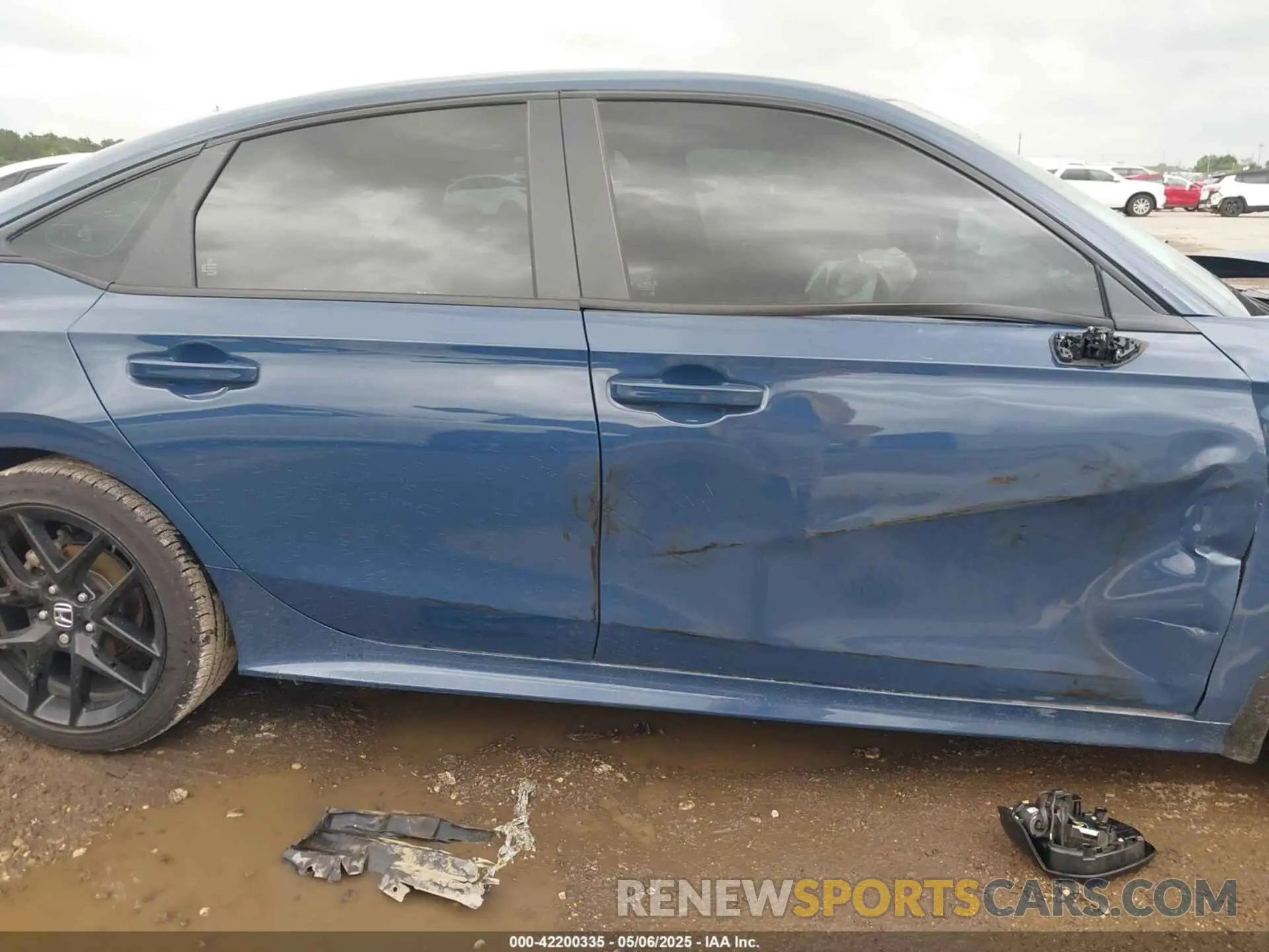 12 fotografías del automóvil dañado 2HGFE2F57SH533280 HONDA CIVIC 2025
