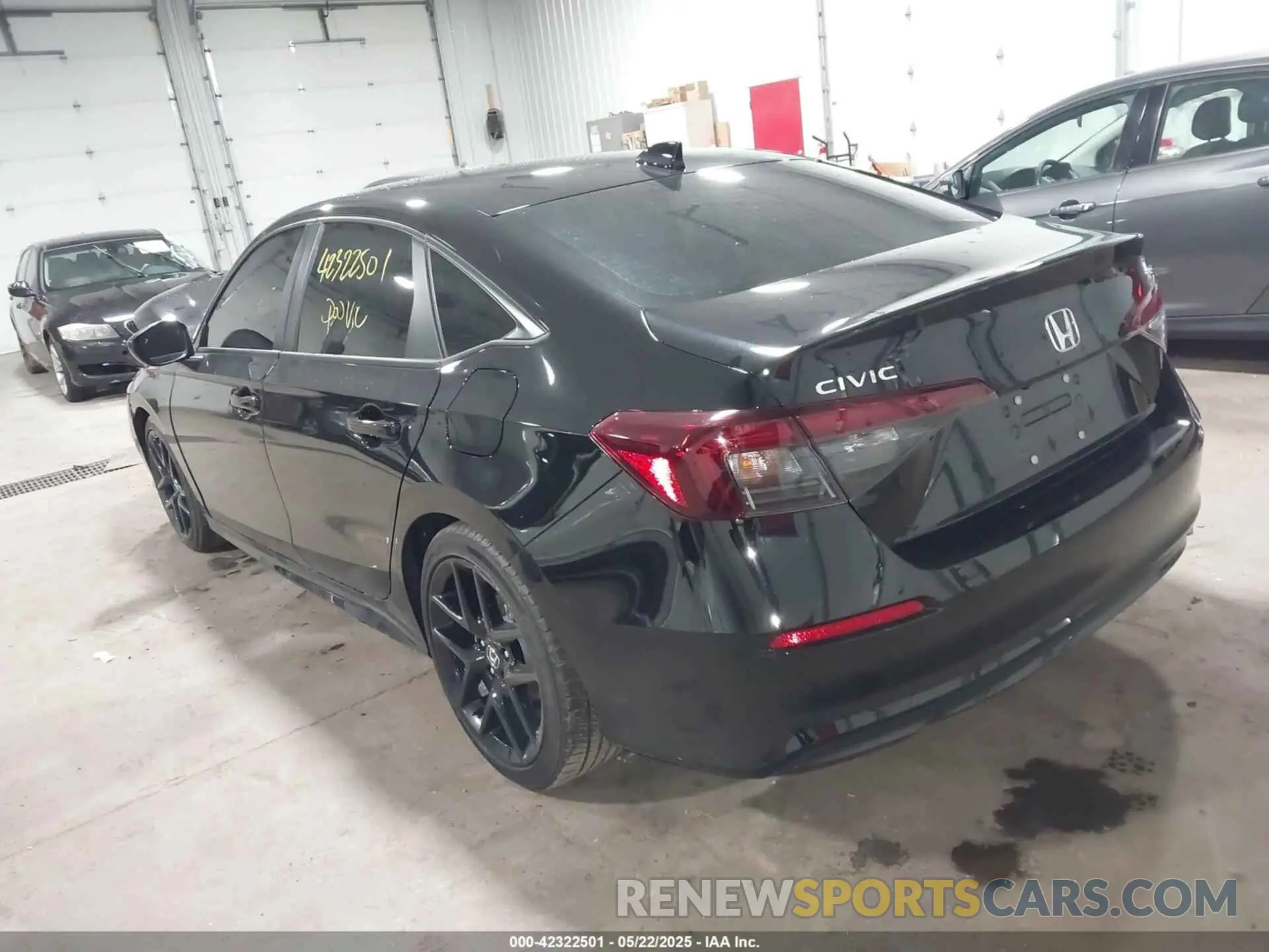 3 fotografías del automóvil dañado 2HGFE2F57SH551598 HONDA CIVIC 2025