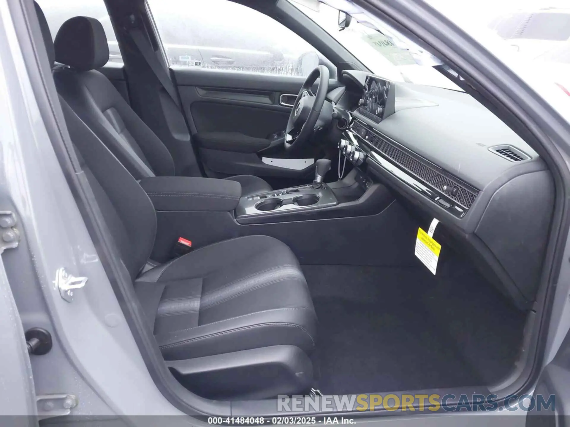 5 fotografías del automóvil dañado 2HGFE2F57SH554243 HONDA CIVIC 2025
