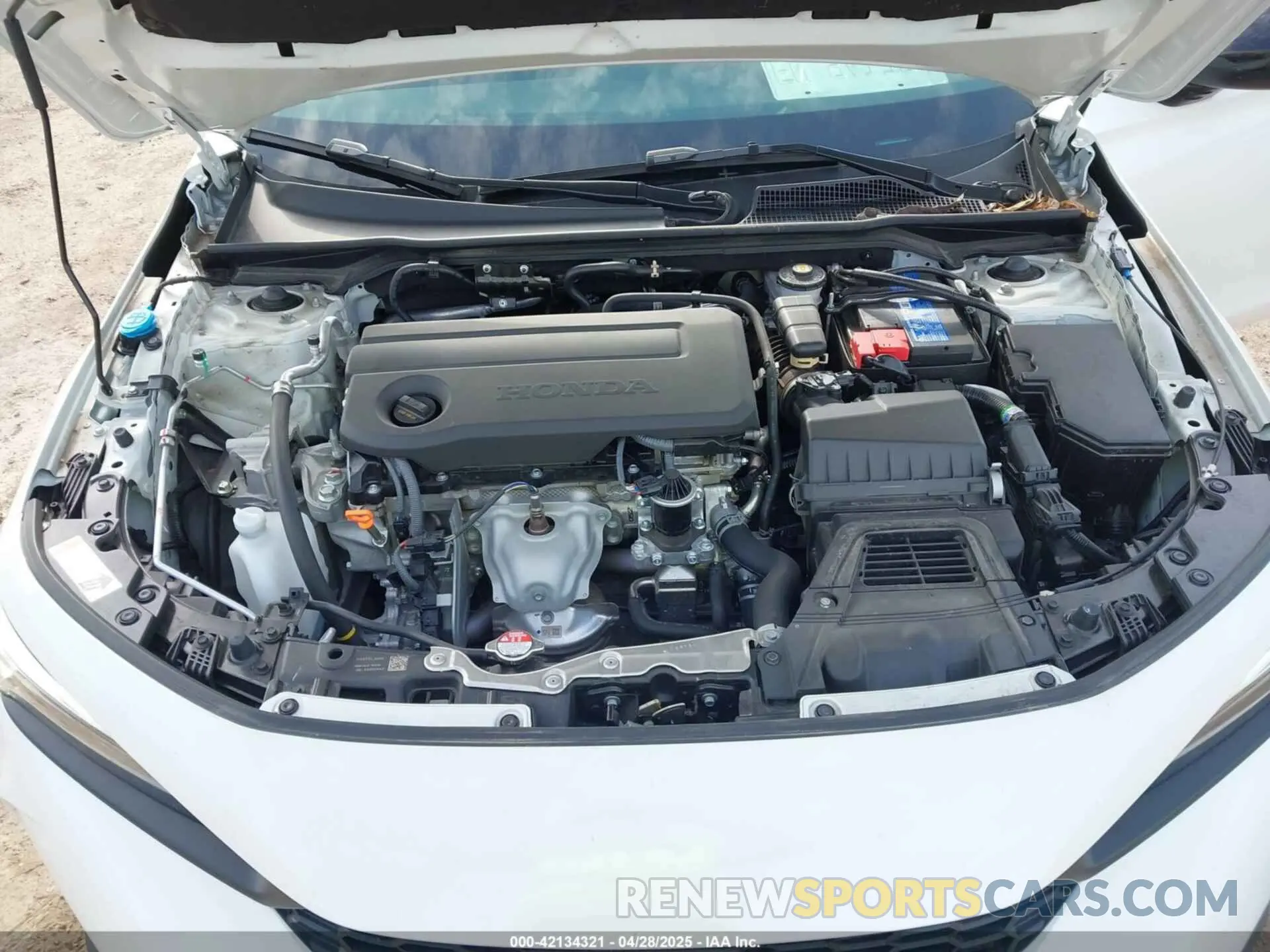 10 fotografías del automóvil dañado 2HGFE2F58SH501230 HONDA CIVIC 2025