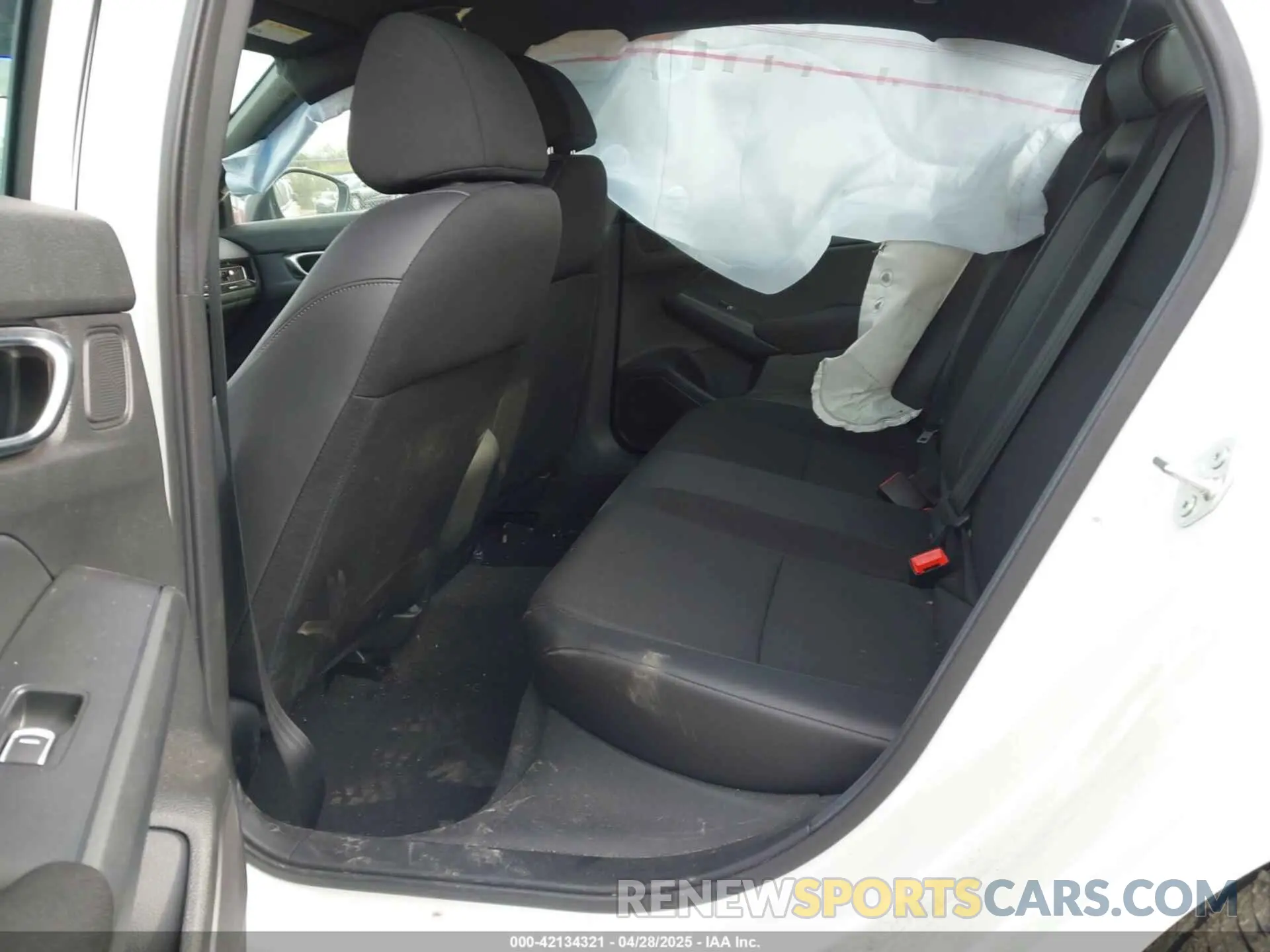 8 fotografías del automóvil dañado 2HGFE2F58SH501230 HONDA CIVIC 2025