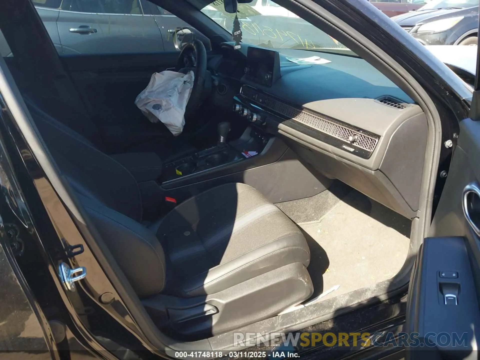 5 fotografías del automóvil dañado 2HGFE2F58SH524345 HONDA CIVIC 2025