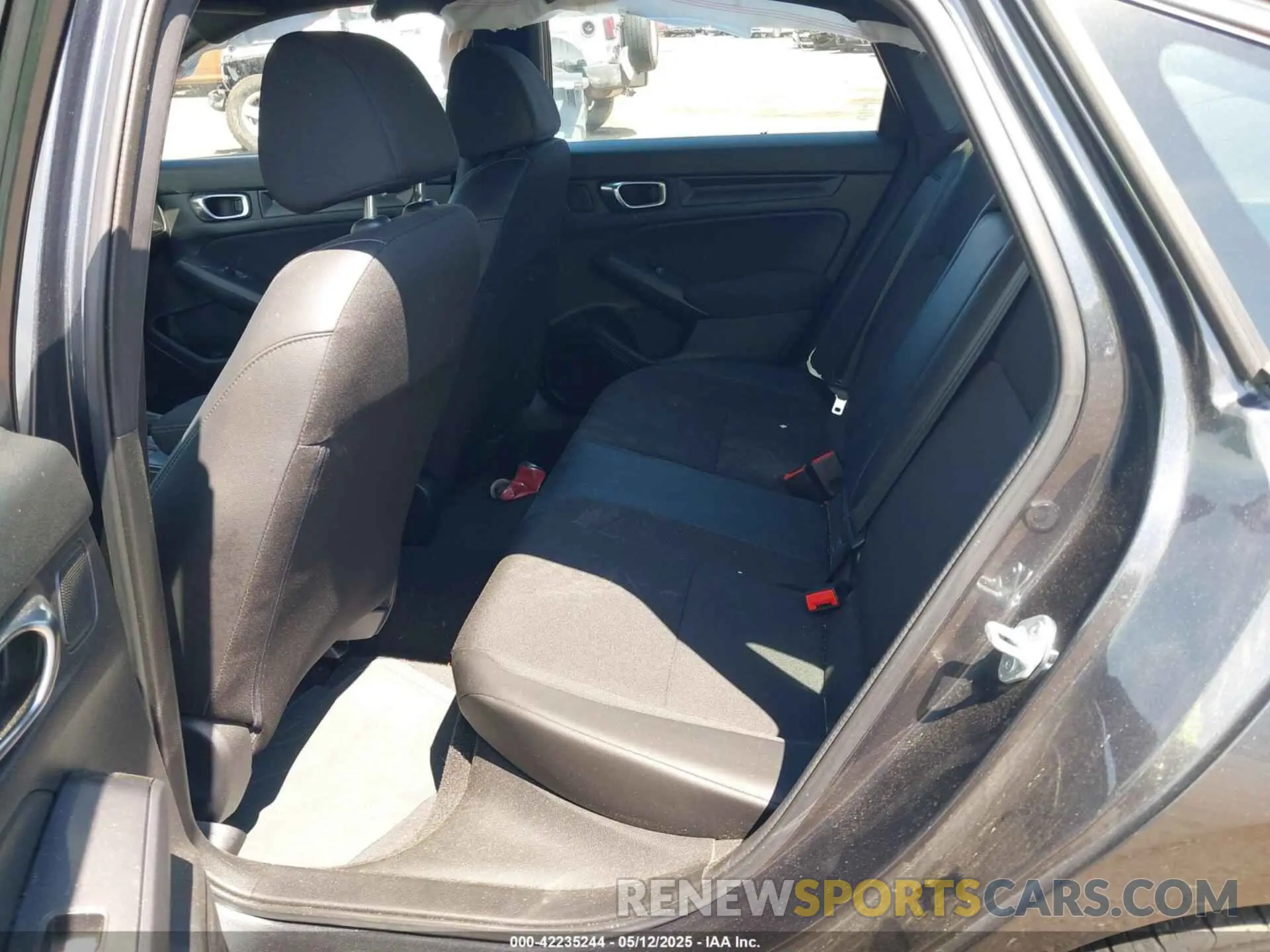 8 fotografías del automóvil dañado 2HGFE2F59SH520756 HONDA CIVIC 2025