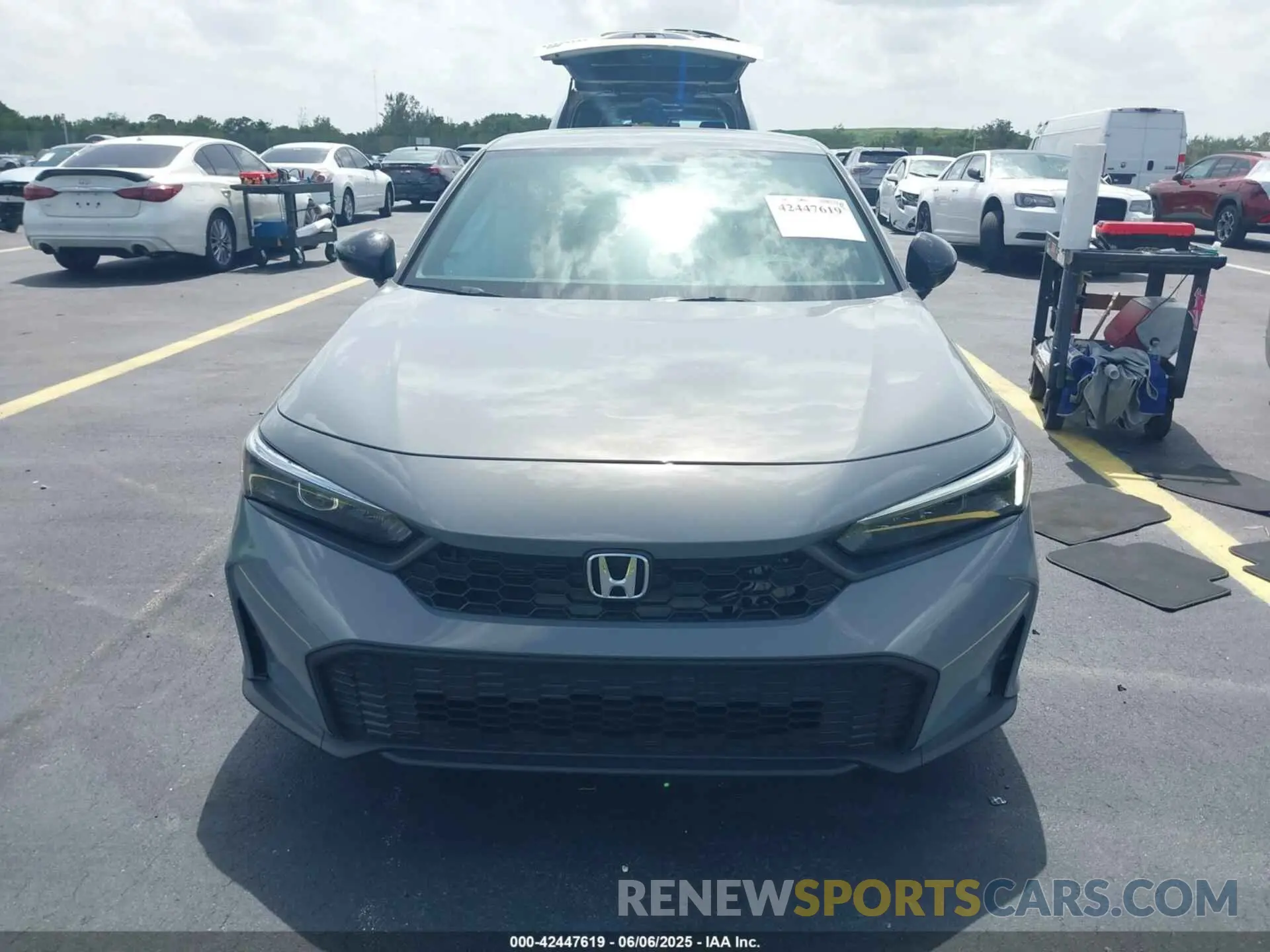 12 fotografías del automóvil dañado 2HGFE2F59SH542546 HONDA CIVIC 2025