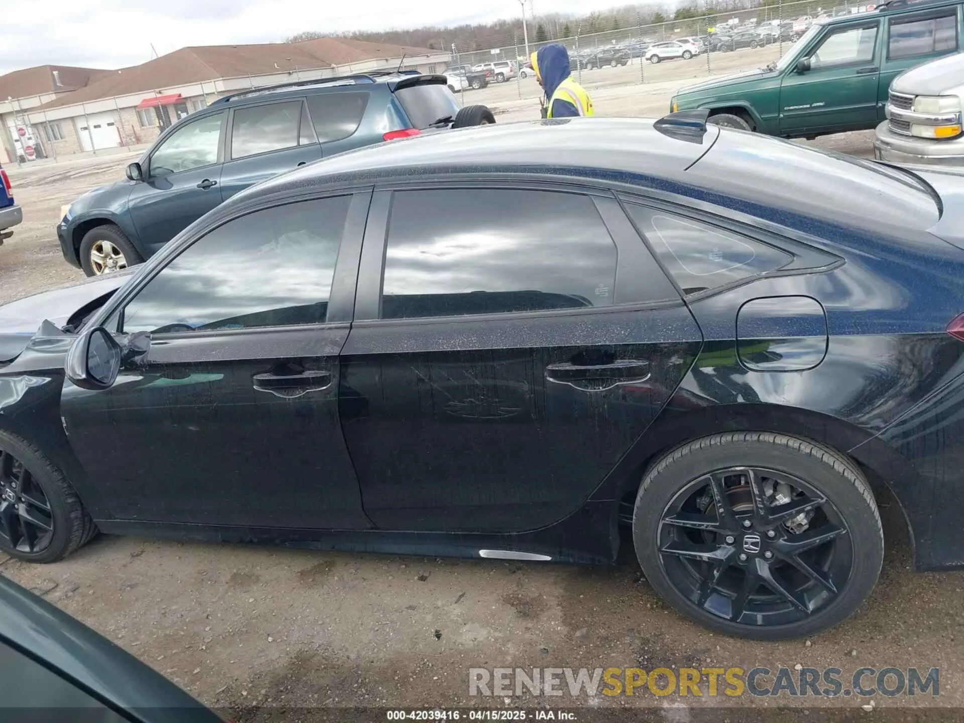 15 fotografías del automóvil dañado 2HGFE2F5XSH508552 HONDA CIVIC 2025