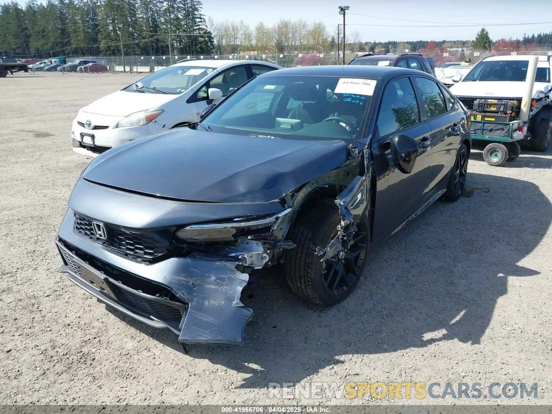 2 fotografías del automóvil dañado 2HGFE2F5XSH540935 HONDA CIVIC 2025