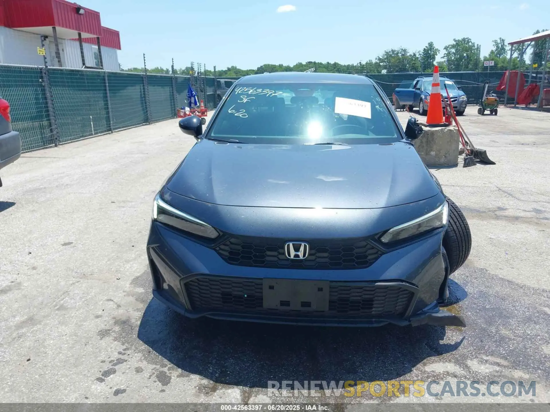 12 fotografías del automóvil dañado 2HGFE2F5XSH584966 HONDA CIVIC 2025