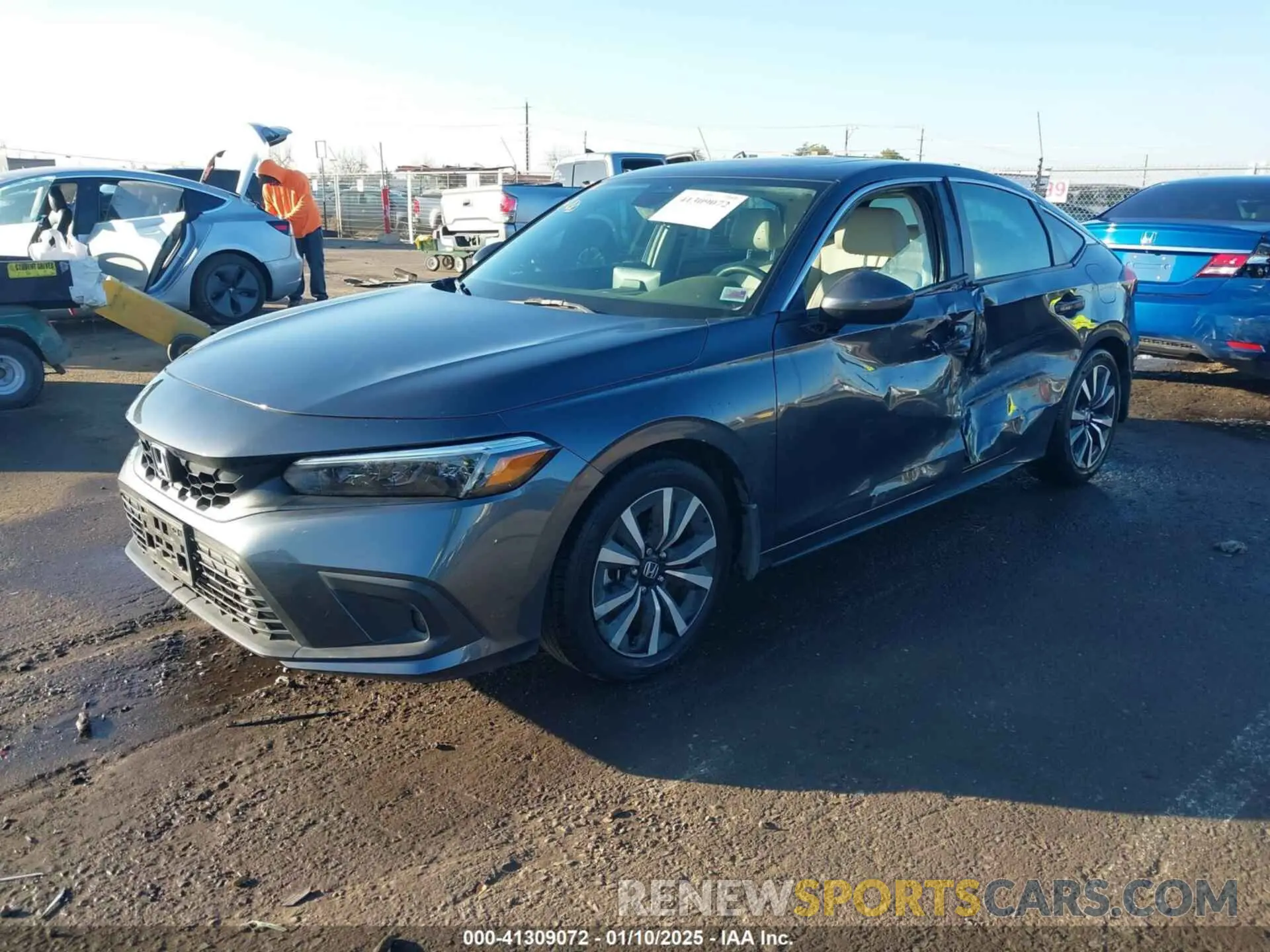 2 fotografías del automóvil dañado 19XFL1H77PE012706 HONDA CIVIC HATCHBACK 2023