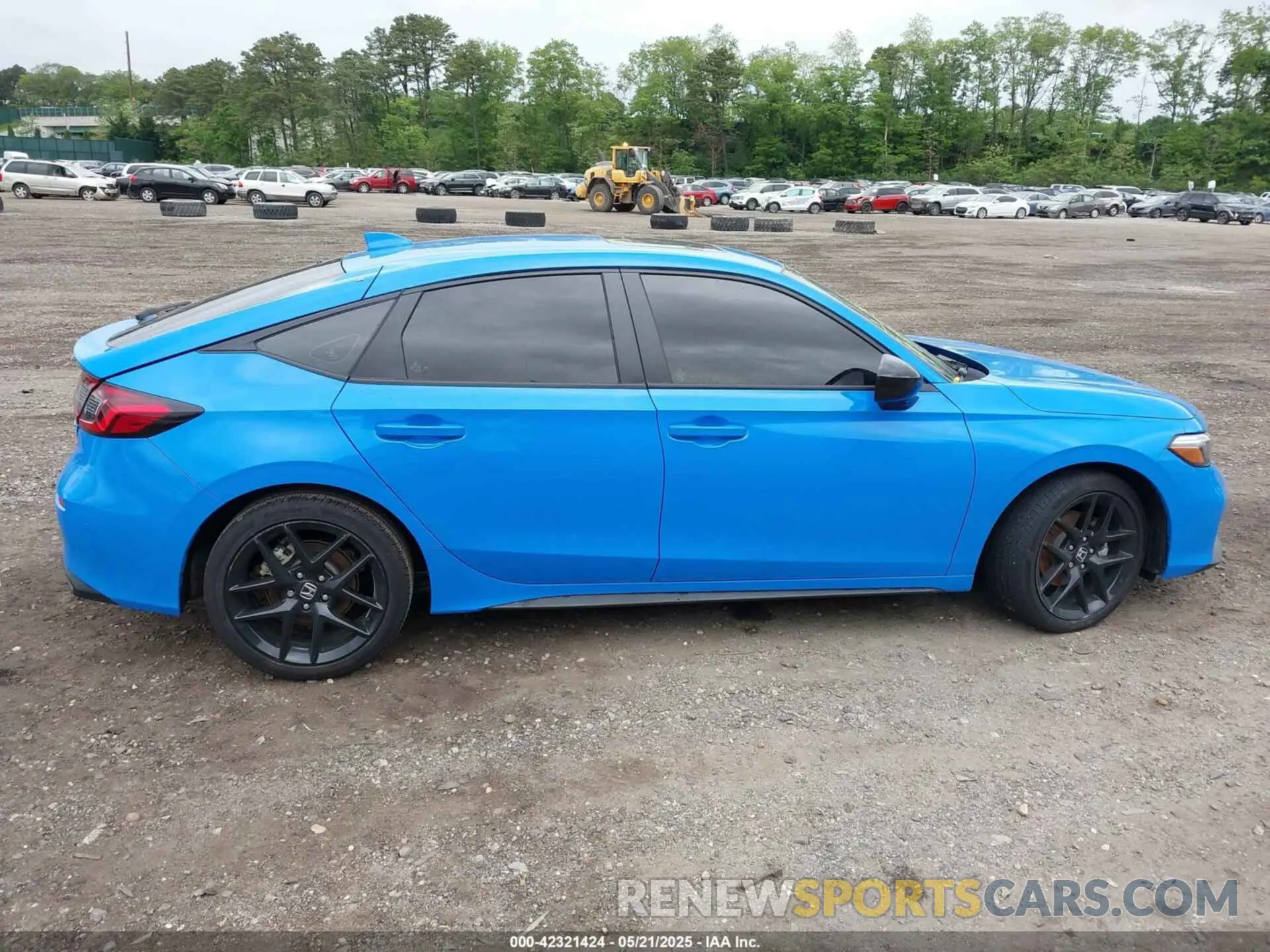 13 fotografías del automóvil dañado 19XFL4H85SE006857 HONDA CIVIC HYBRID 2025