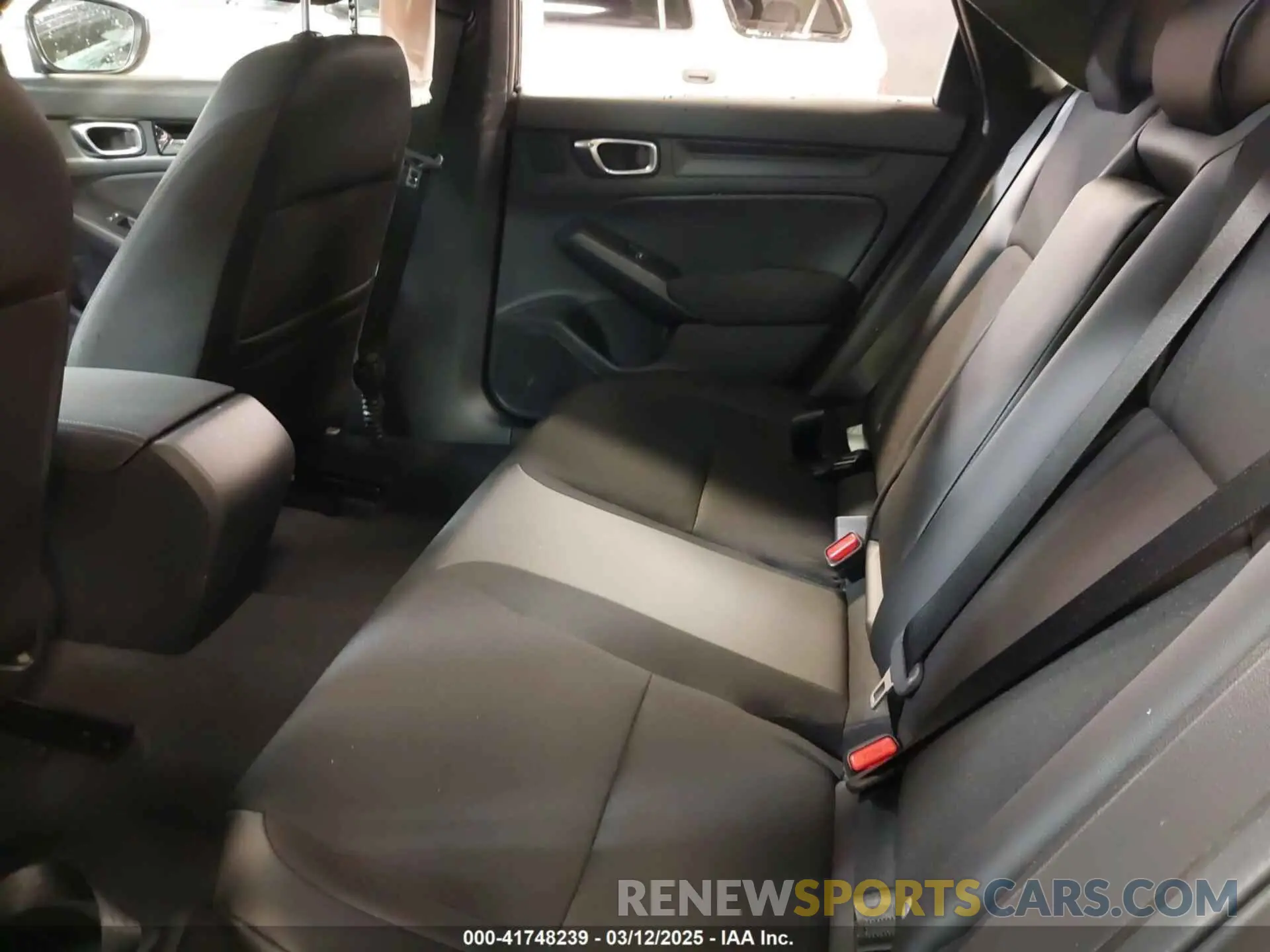 8 fotografías del automóvil dañado 19XFL4H8XSE007762 HONDA CIVIC  HYBRID 2025