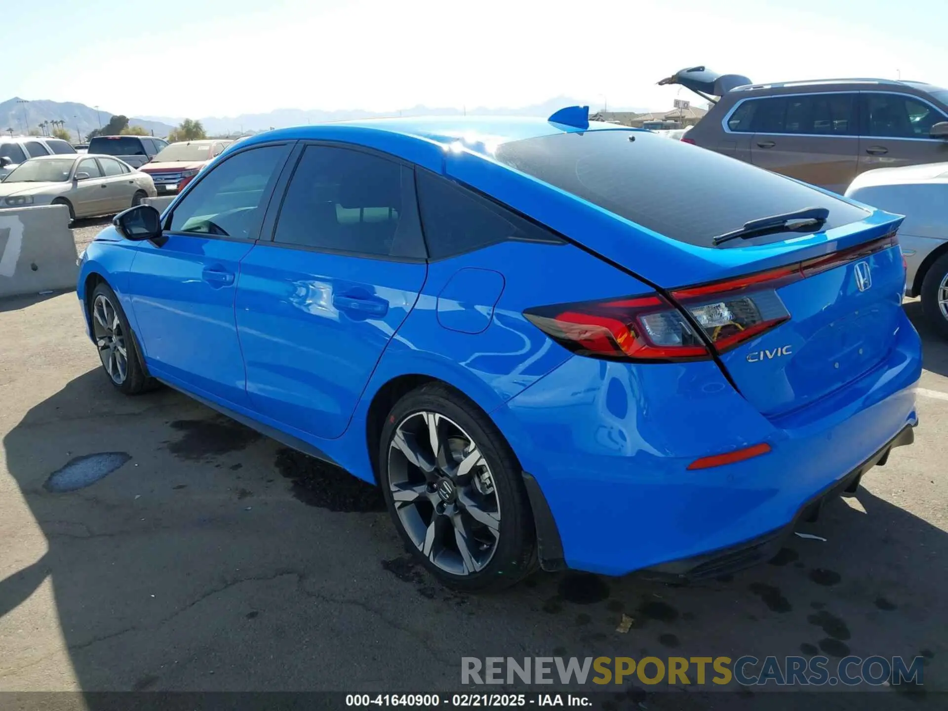 3 fotografías del automóvil dañado 19XFL4H95SE006866 HONDA CIVIC  HYBRID 2025