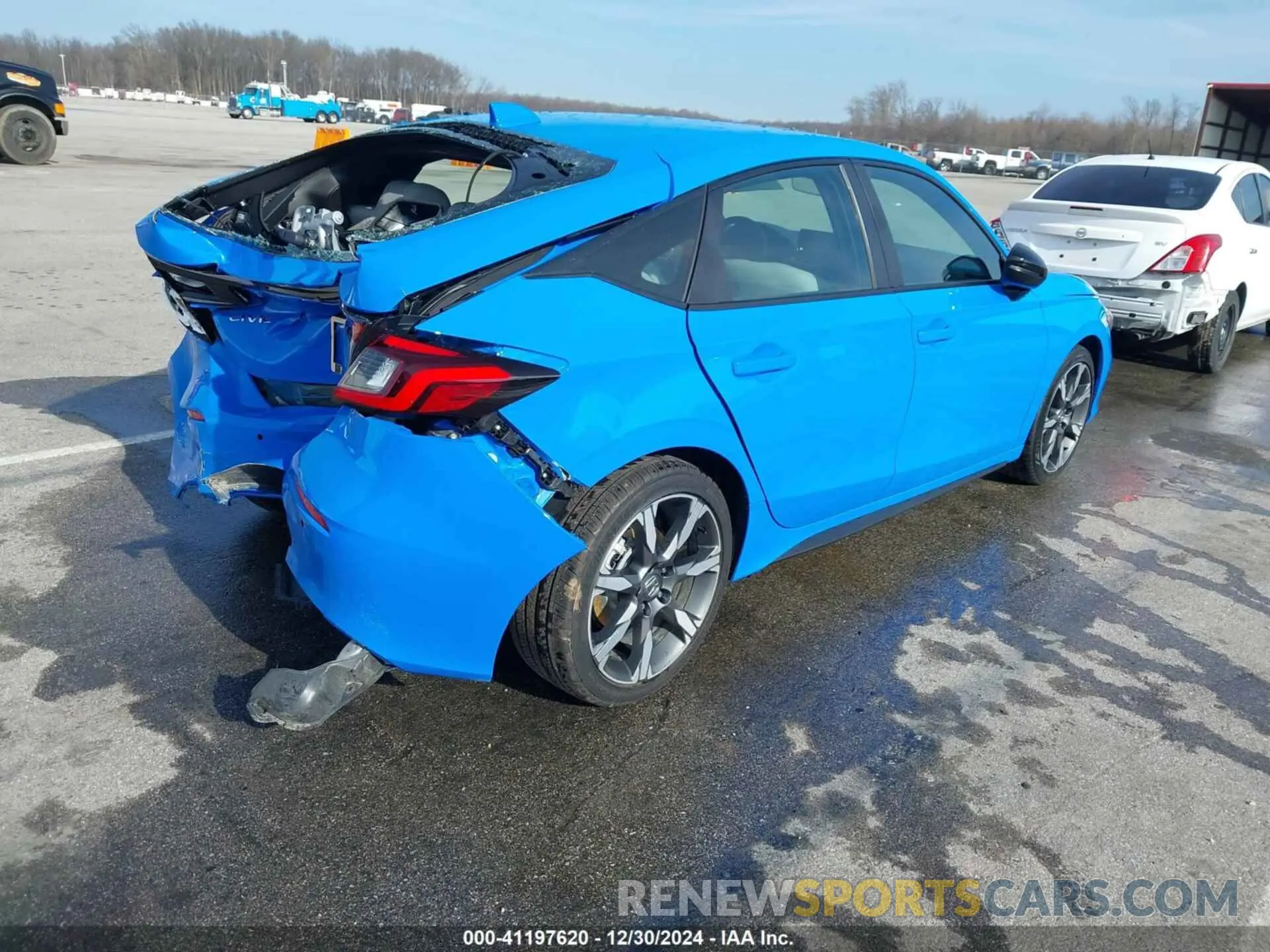 4 fotografías del automóvil dañado 19XFL4H98SE006425 HONDA CIVIC  HYBRID 2025