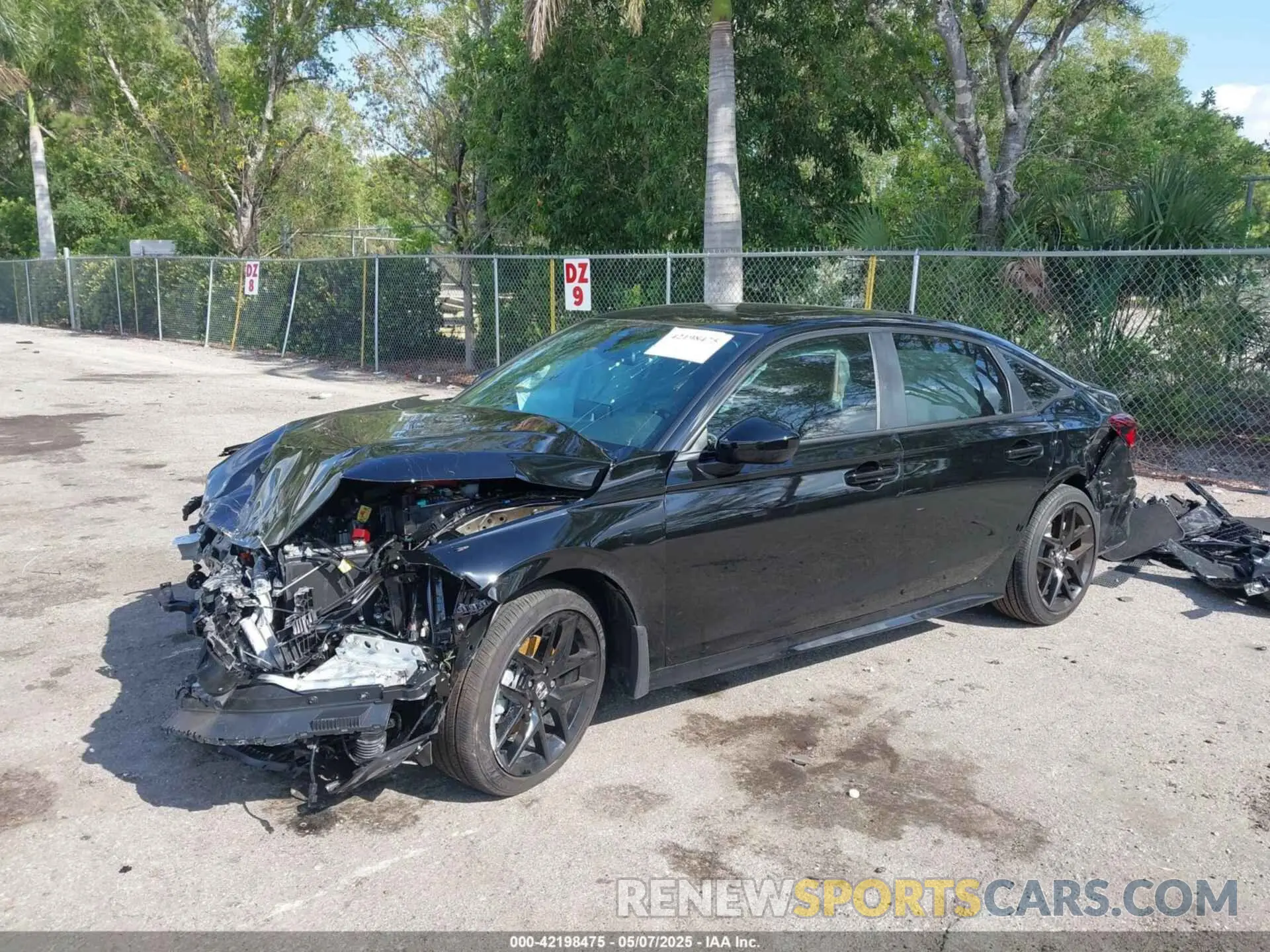 2 fotografías del automóvil dañado 2HGFE4F80SH316661 HONDA CIVIC  HYBRID 2025