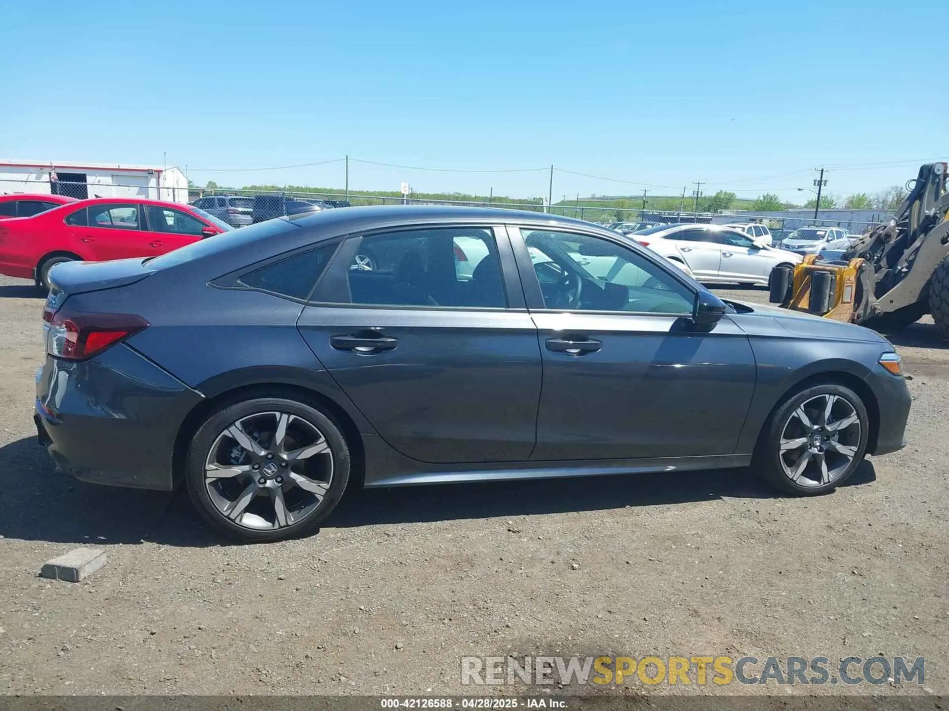 13 fotografías del automóvil dañado 2HGFE4F81SH303403 HONDA CIVIC  HYBRID 2025
