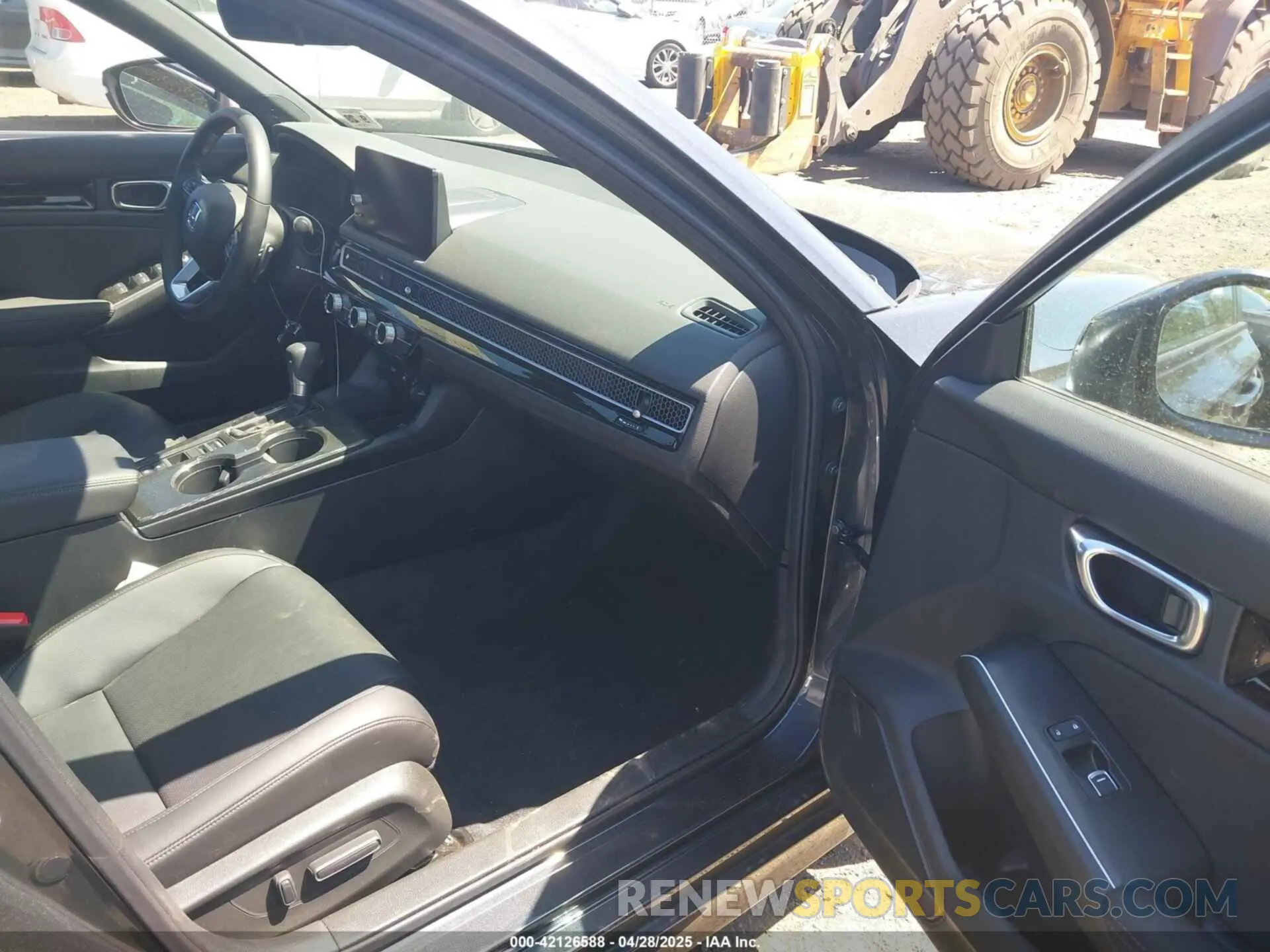 5 fotografías del automóvil dañado 2HGFE4F81SH303403 HONDA CIVIC  HYBRID 2025