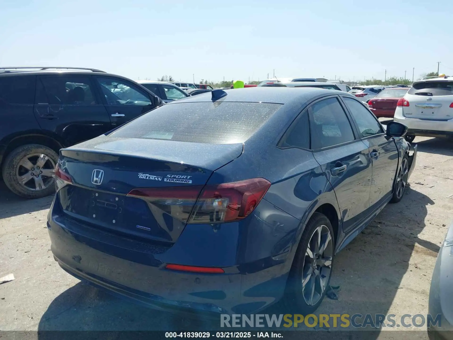 4 fotografías del automóvil dañado 2HGFE4F81SH321500 HONDA CIVIC  HYBRID 2025