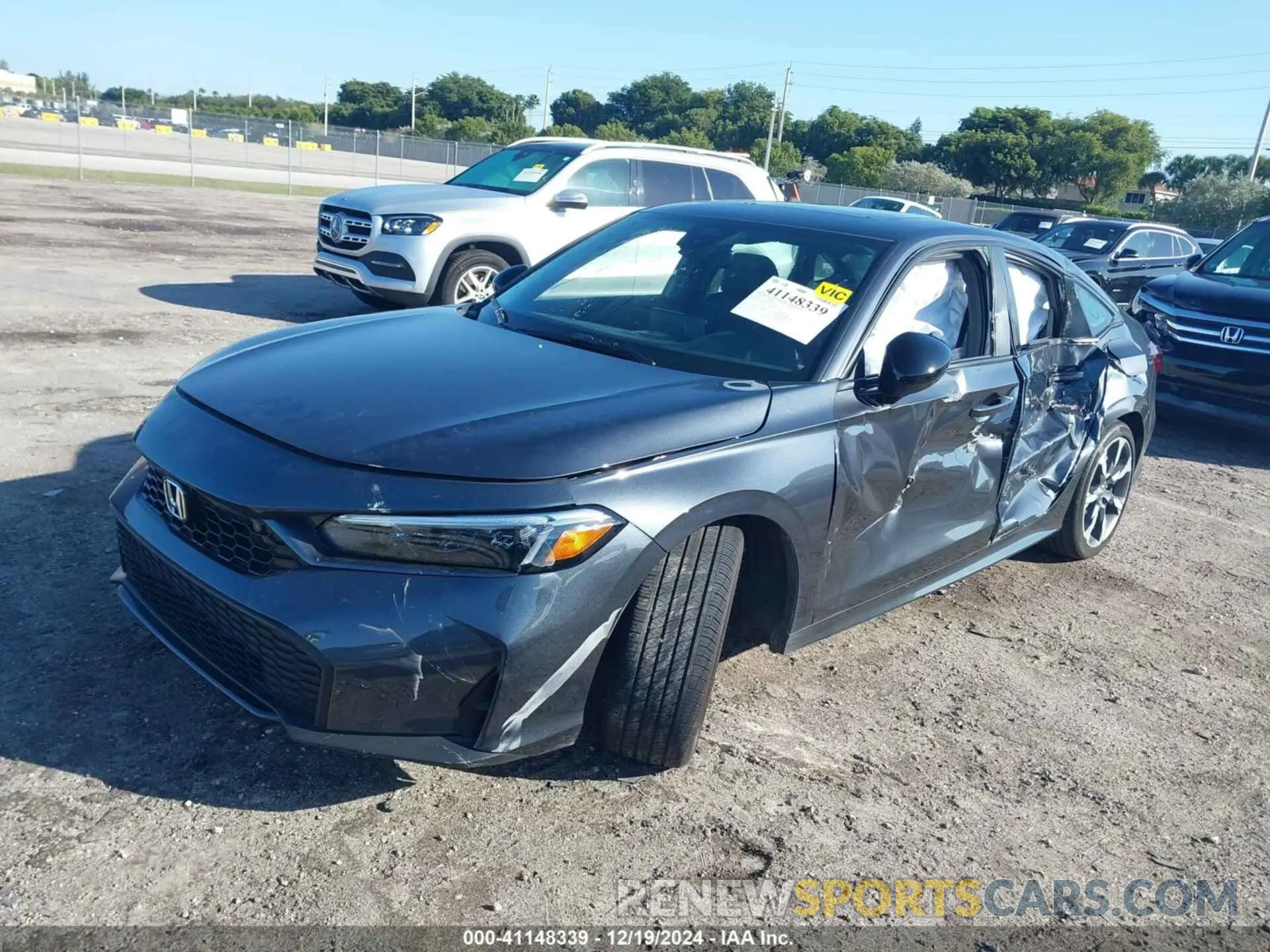 2 fotografías del automóvil dañado 2HGFE4F86SH301467 HONDA CIVIC  HYBRID 2025