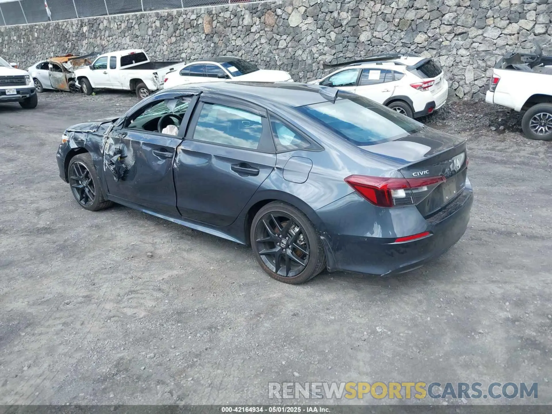3 fotografías del automóvil dañado 2HGFE4F86SH302702 HONDA CIVIC  HYBRID 2025