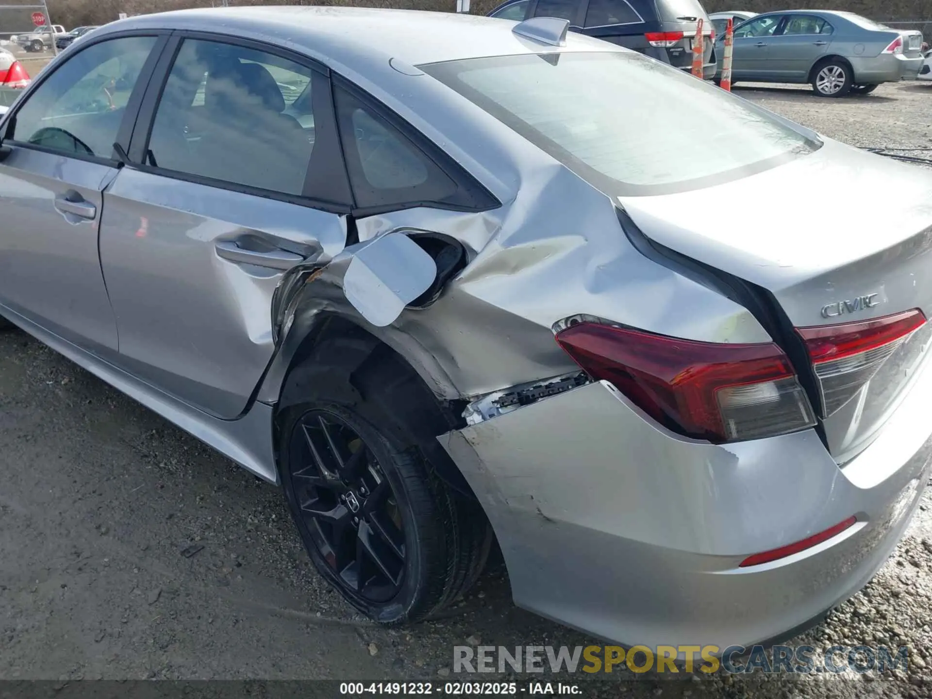 6 fotografías del automóvil dañado 2HGFE4F86SH312730 HONDA CIVIC  HYBRID 2025