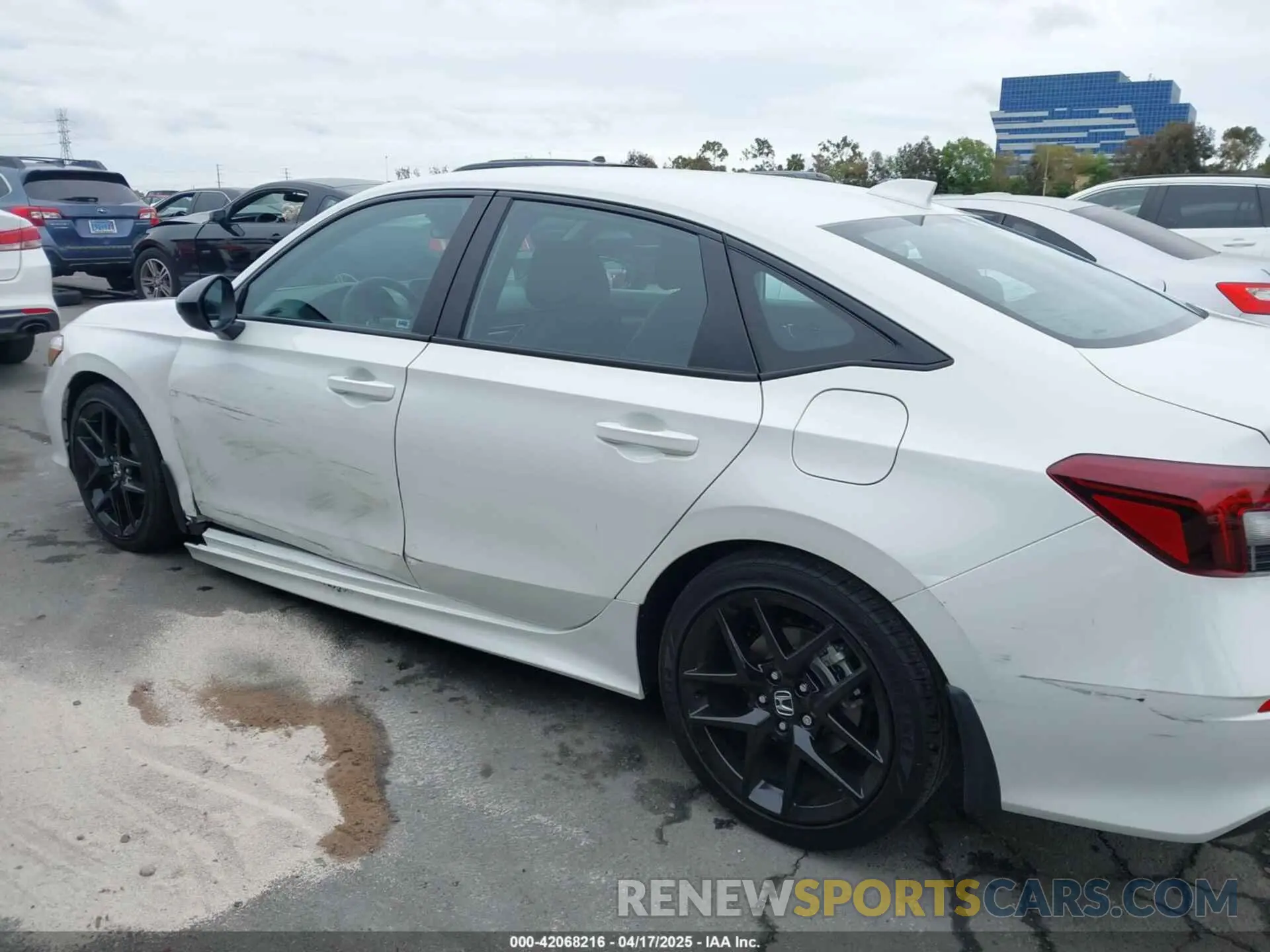 14 fotografías del automóvil dañado 2HGFE4F87SH312008 HONDA CIVIC  HYBRID 2025