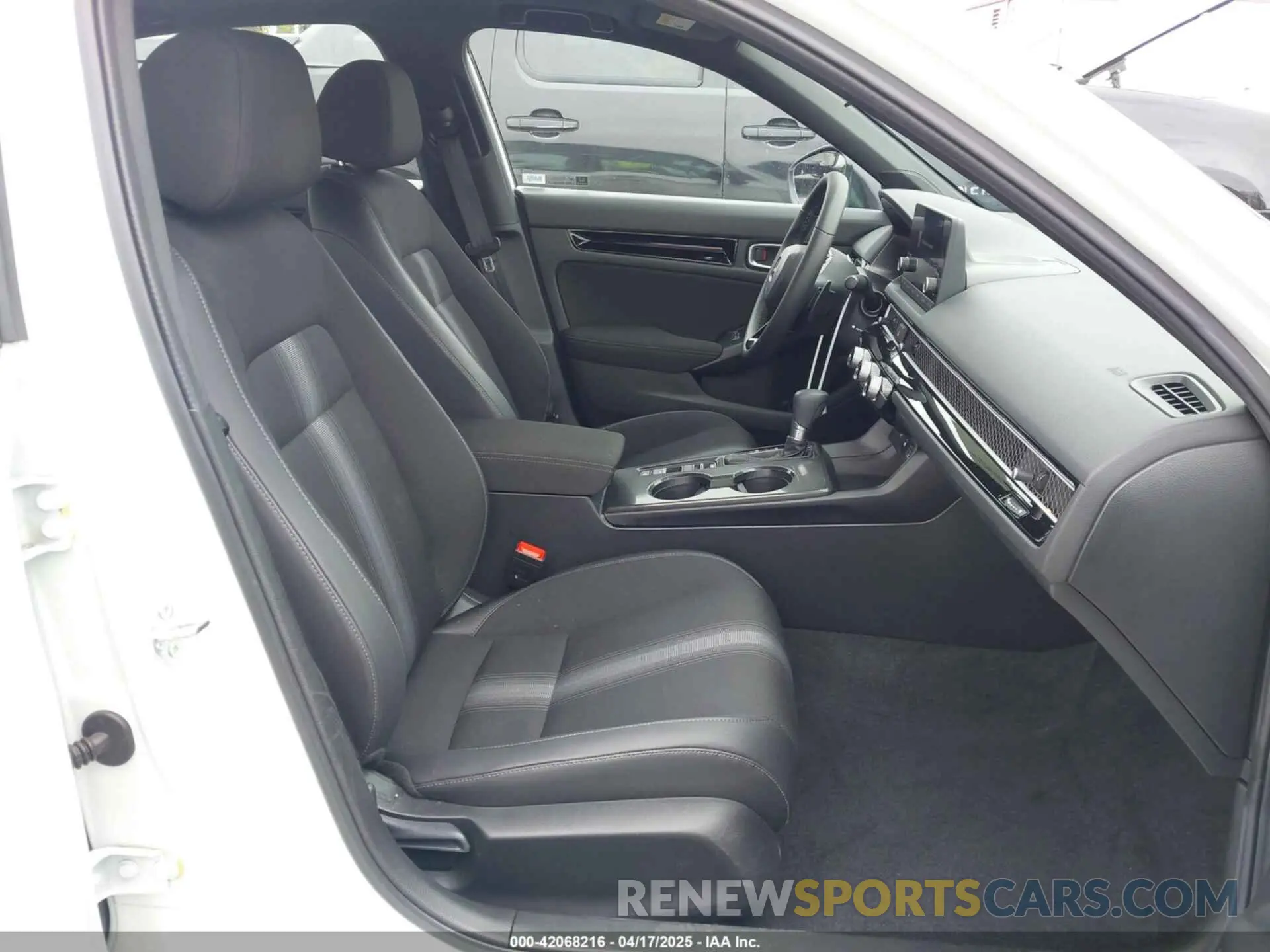 5 fotografías del automóvil dañado 2HGFE4F87SH312008 HONDA CIVIC  HYBRID 2025