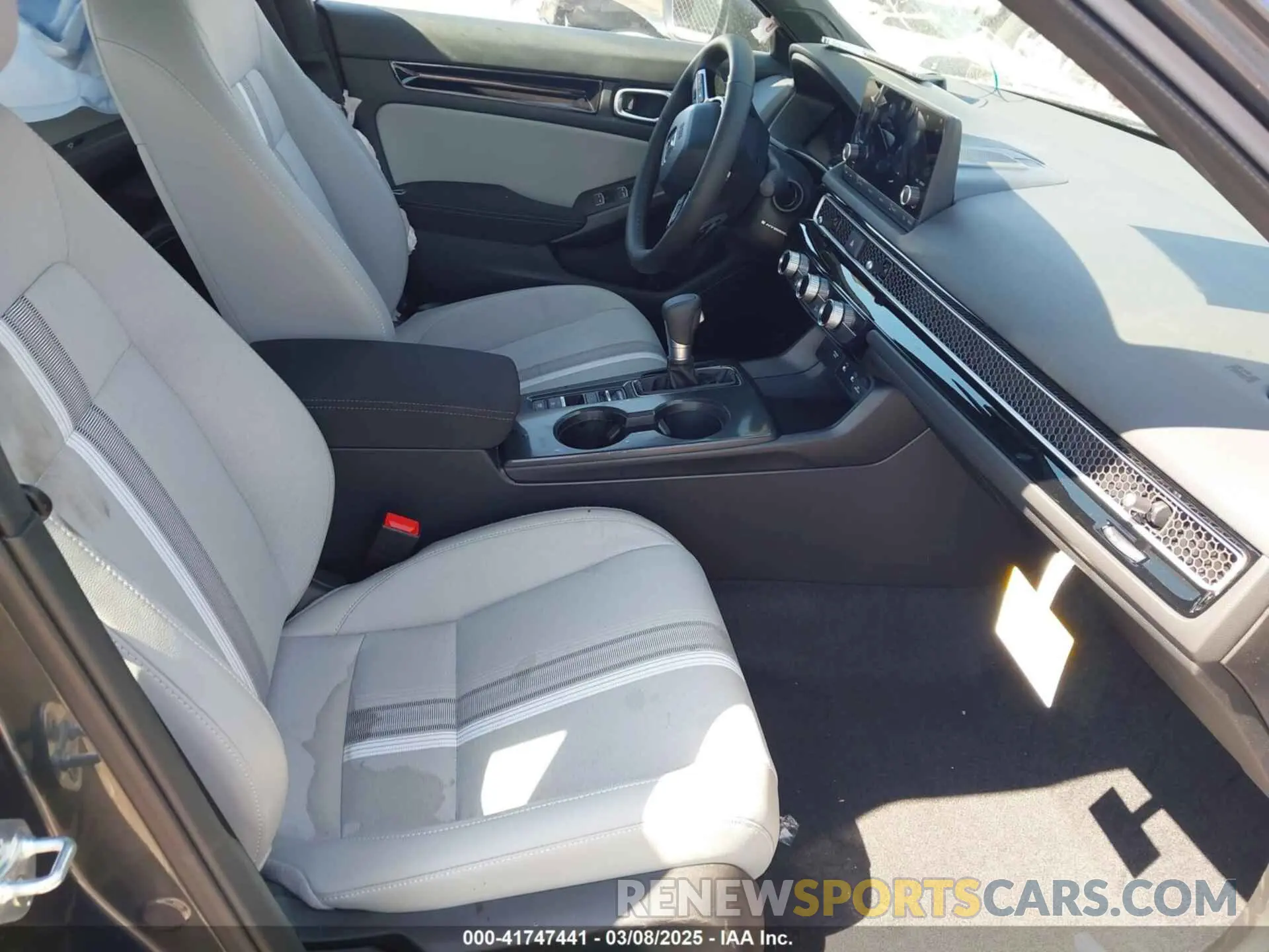 5 fotografías del automóvil dañado 2HGFE4F87SH329326 HONDA CIVIC  HYBRID 2025