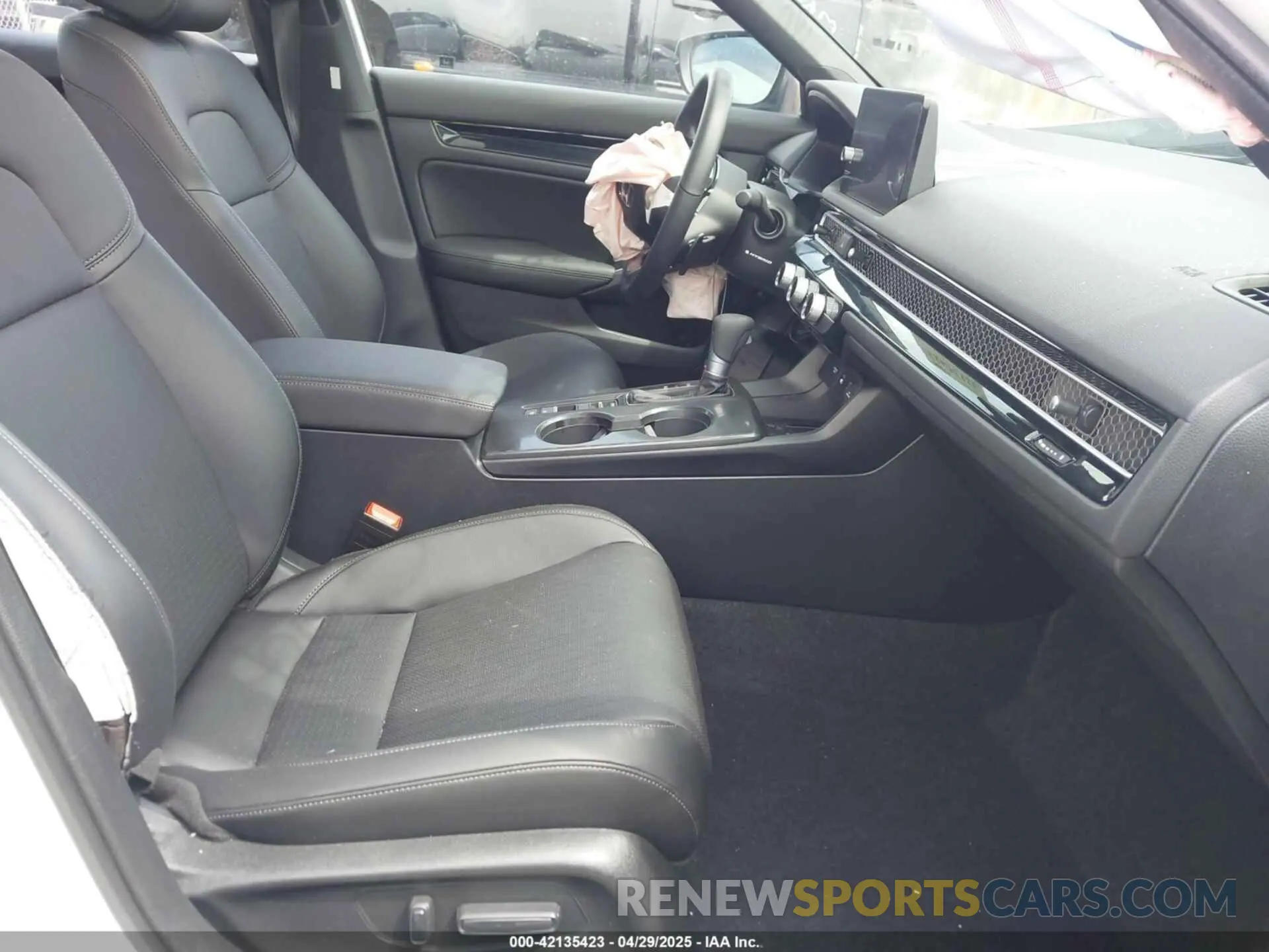 5 fotografías del automóvil dañado 2HGFE4F88SH318061 HONDA CIVIC  HYBRID 2025