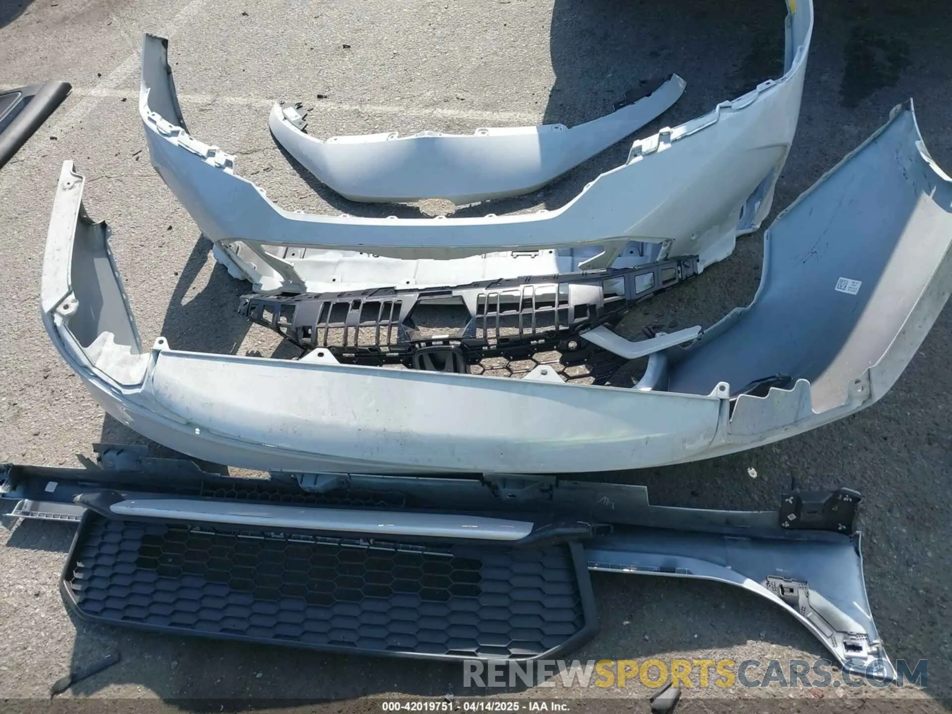 12 fotografías del automóvil dañado 2HGFE4F88SH318108 HONDA CIVIC  HYBRID 2025