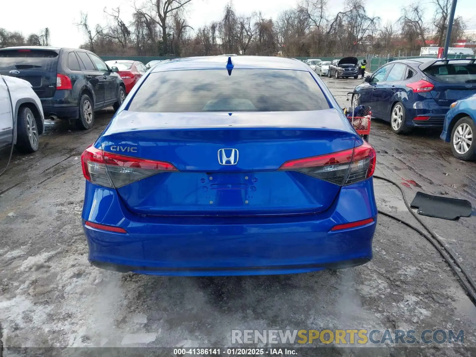 17 fotografías del automóvil dañado 2HGFE1F7XRH303660 HONDA CIVIC SEDAN 2024