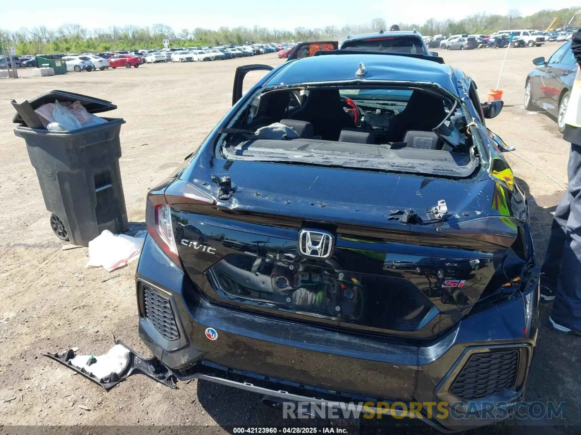 15 fotografías del automóvil dañado 2HGFC1E5XKH705996 HONDA CIVIC SI 2019