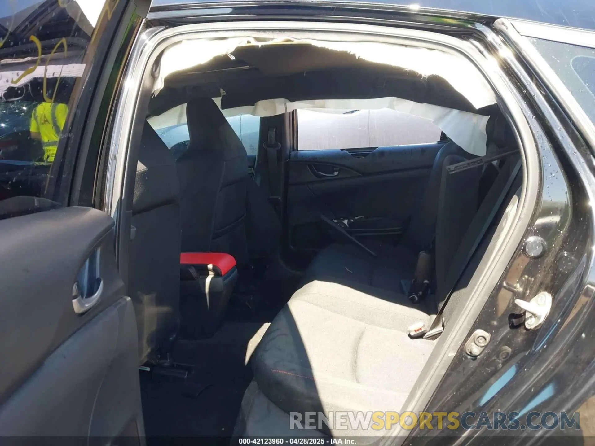 8 fotografías del automóvil dañado 2HGFC1E5XKH705996 HONDA CIVIC SI 2019