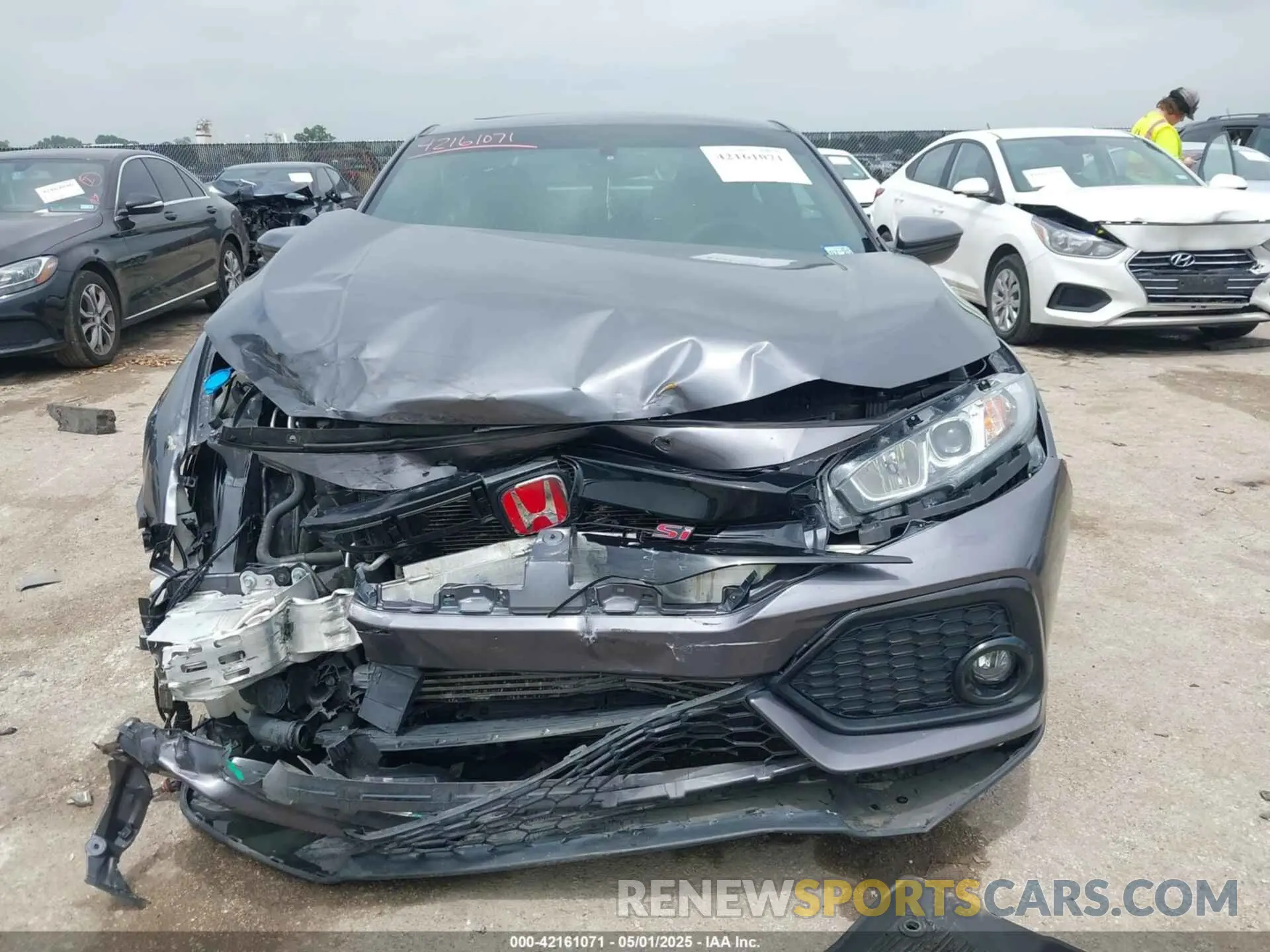 12 fotografías del automóvil dañado 2HGFC3A54KH755116 HONDA CIVIC SI 2019