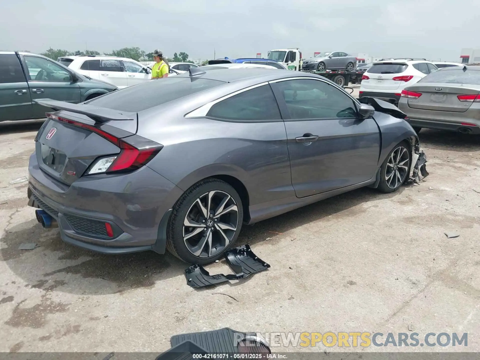 4 fotografías del automóvil dañado 2HGFC3A54KH755116 HONDA CIVIC SI 2019