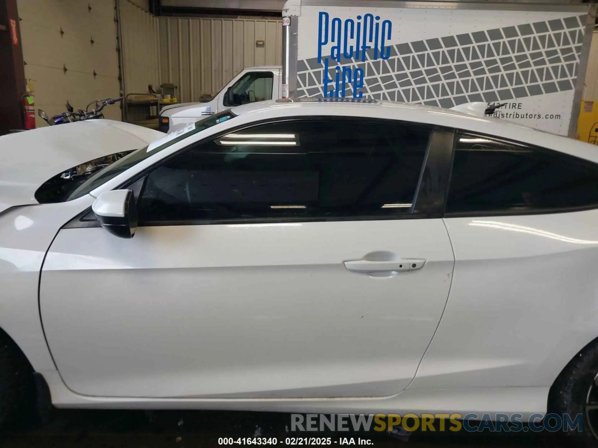 15 fotografías del automóvil dañado 2HGFC3A54KH755231 HONDA CIVIC SI 2019