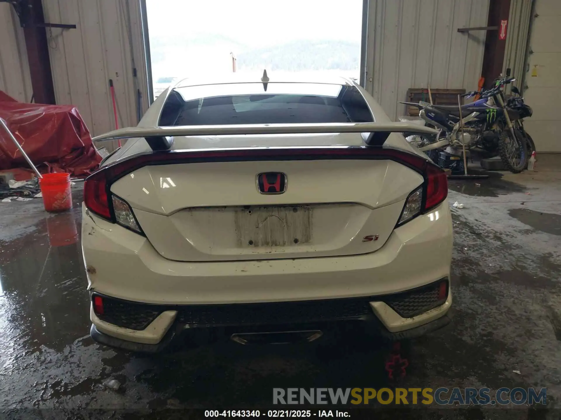 17 fotografías del automóvil dañado 2HGFC3A54KH755231 HONDA CIVIC SI 2019