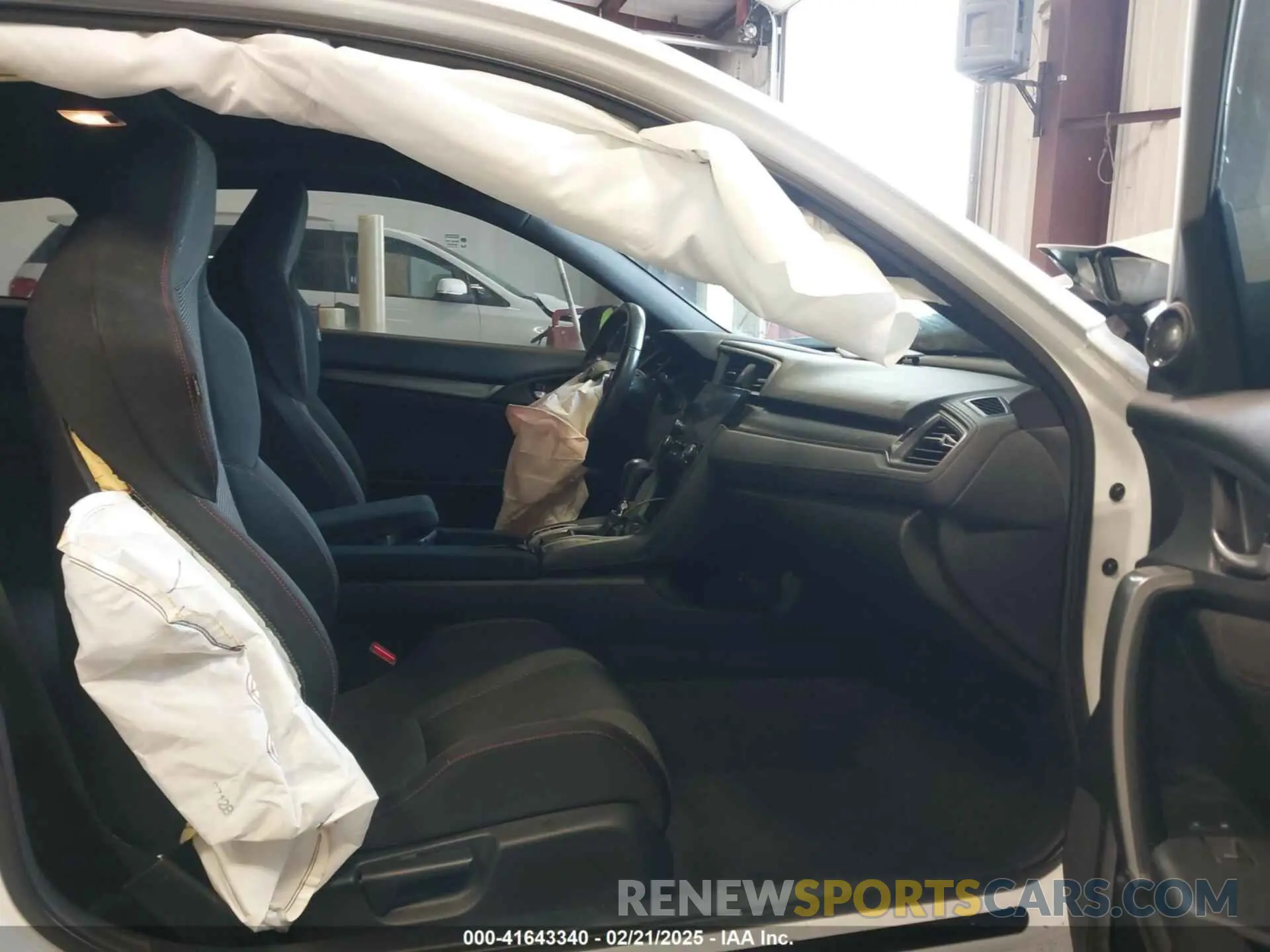 5 fotografías del automóvil dañado 2HGFC3A54KH755231 HONDA CIVIC SI 2019