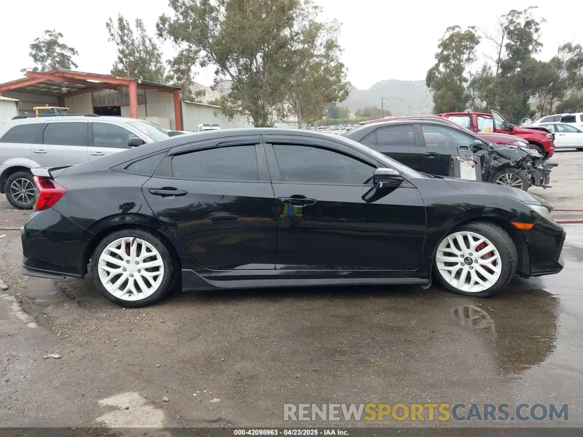 13 fotografías del automóvil dañado 2HGFC1E57LH700272 HONDA CIVIC SI 2020