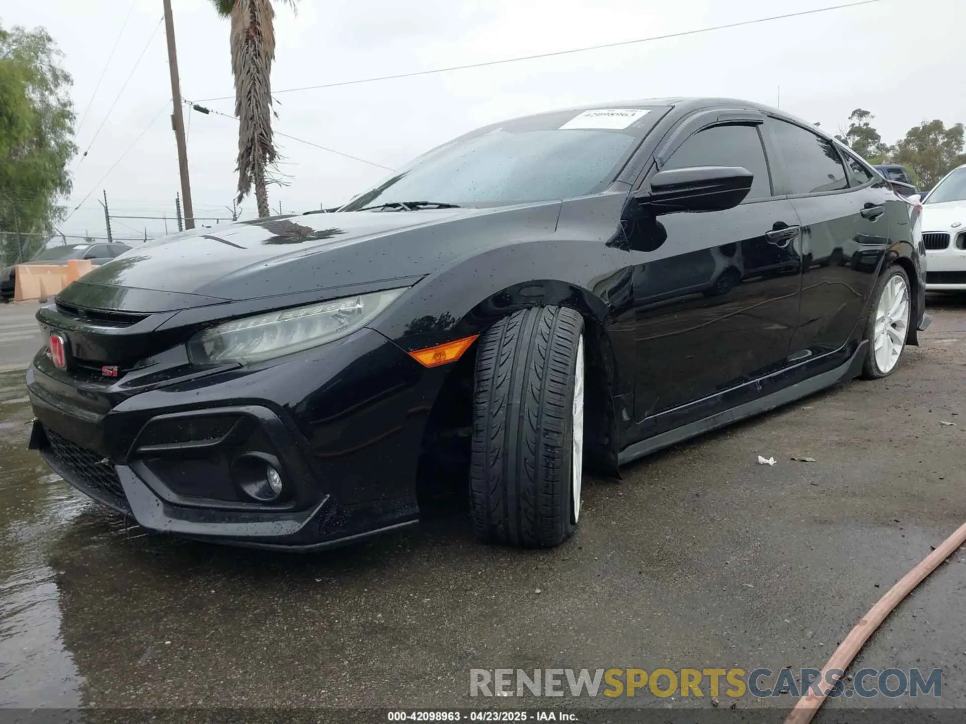 2 fotografías del automóvil dañado 2HGFC1E57LH700272 HONDA CIVIC SI 2020