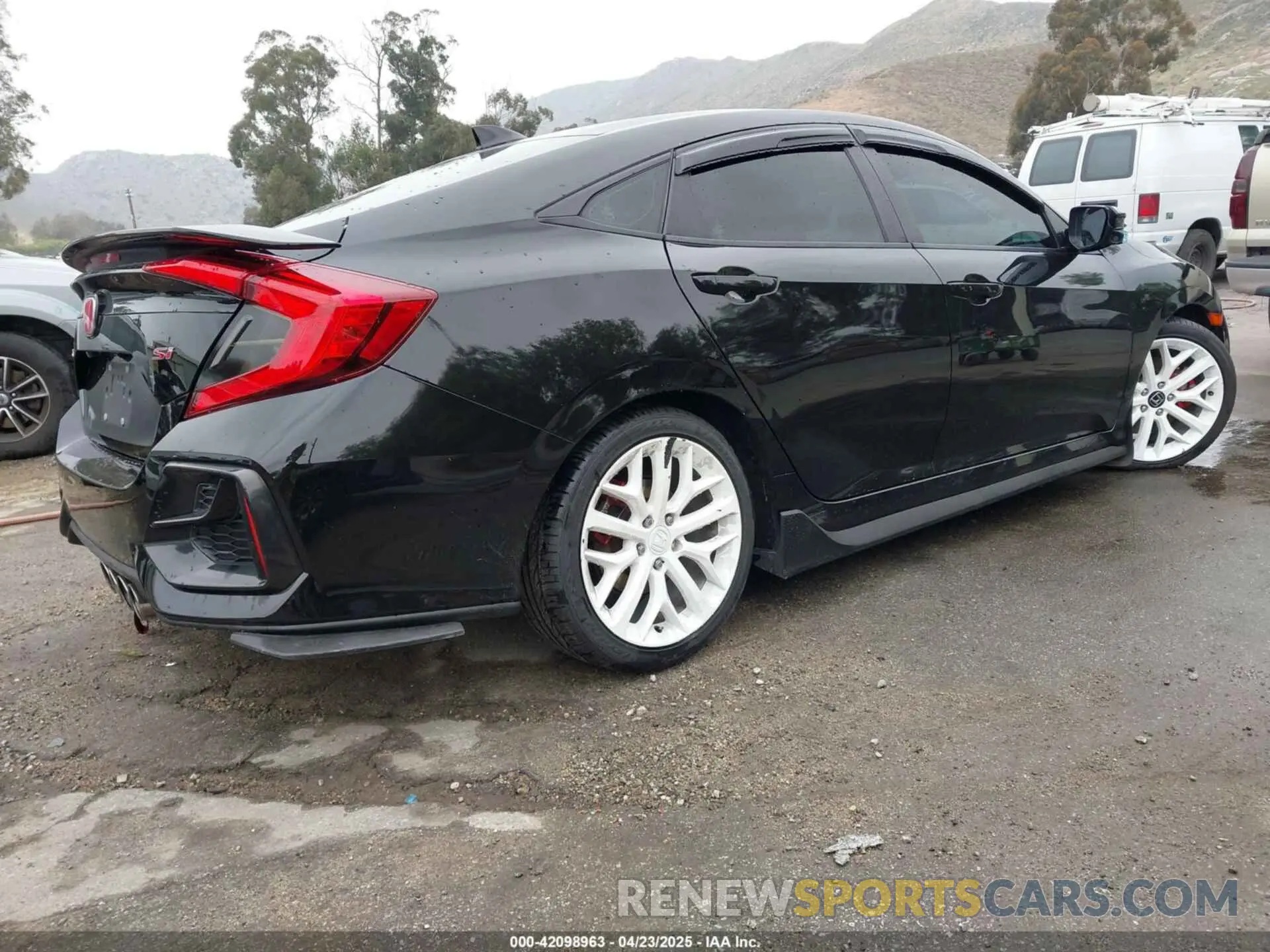 4 fotografías del automóvil dañado 2HGFC1E57LH700272 HONDA CIVIC SI 2020