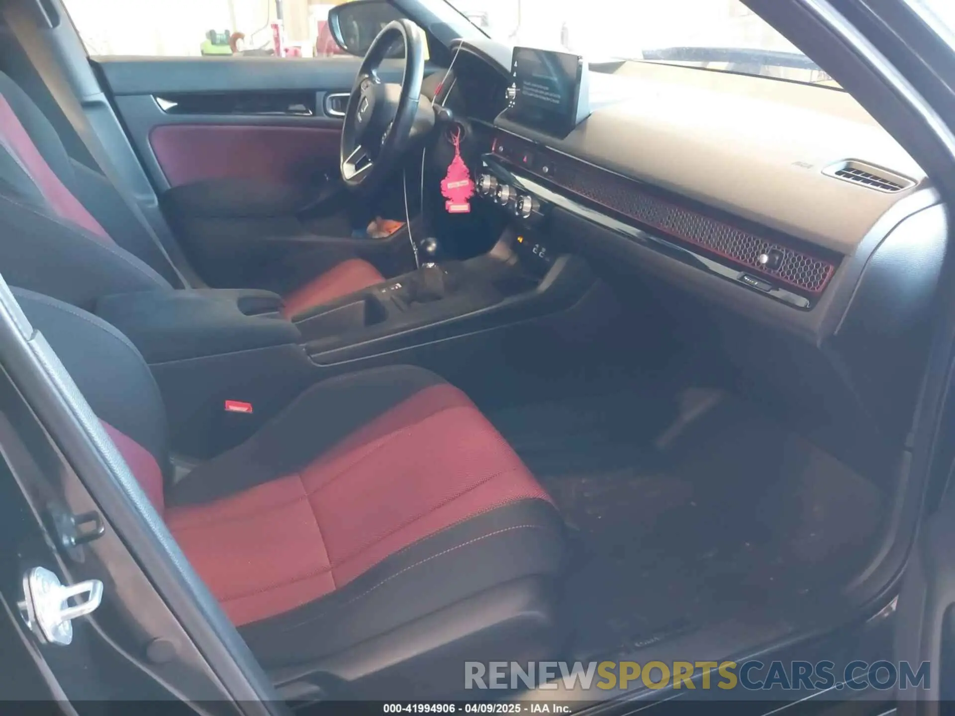 5 fotografías del automóvil dañado 2HGFE1E54NH476634 HONDA CIVIC SI 2022