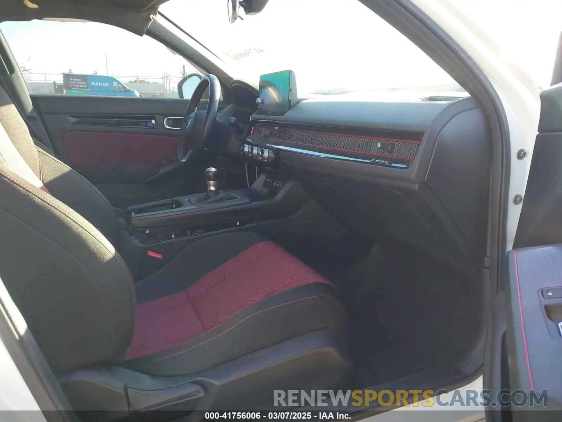5 fotografías del automóvil dañado 2HGFE1E51RH470618 HONDA CIVIC SI 2024