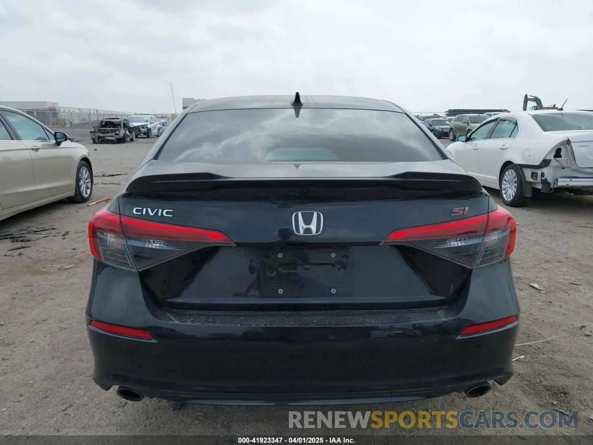 16 fotografías del automóvil dañado 2HGFE1E54RH470273 HONDA CIVIC SI 2024