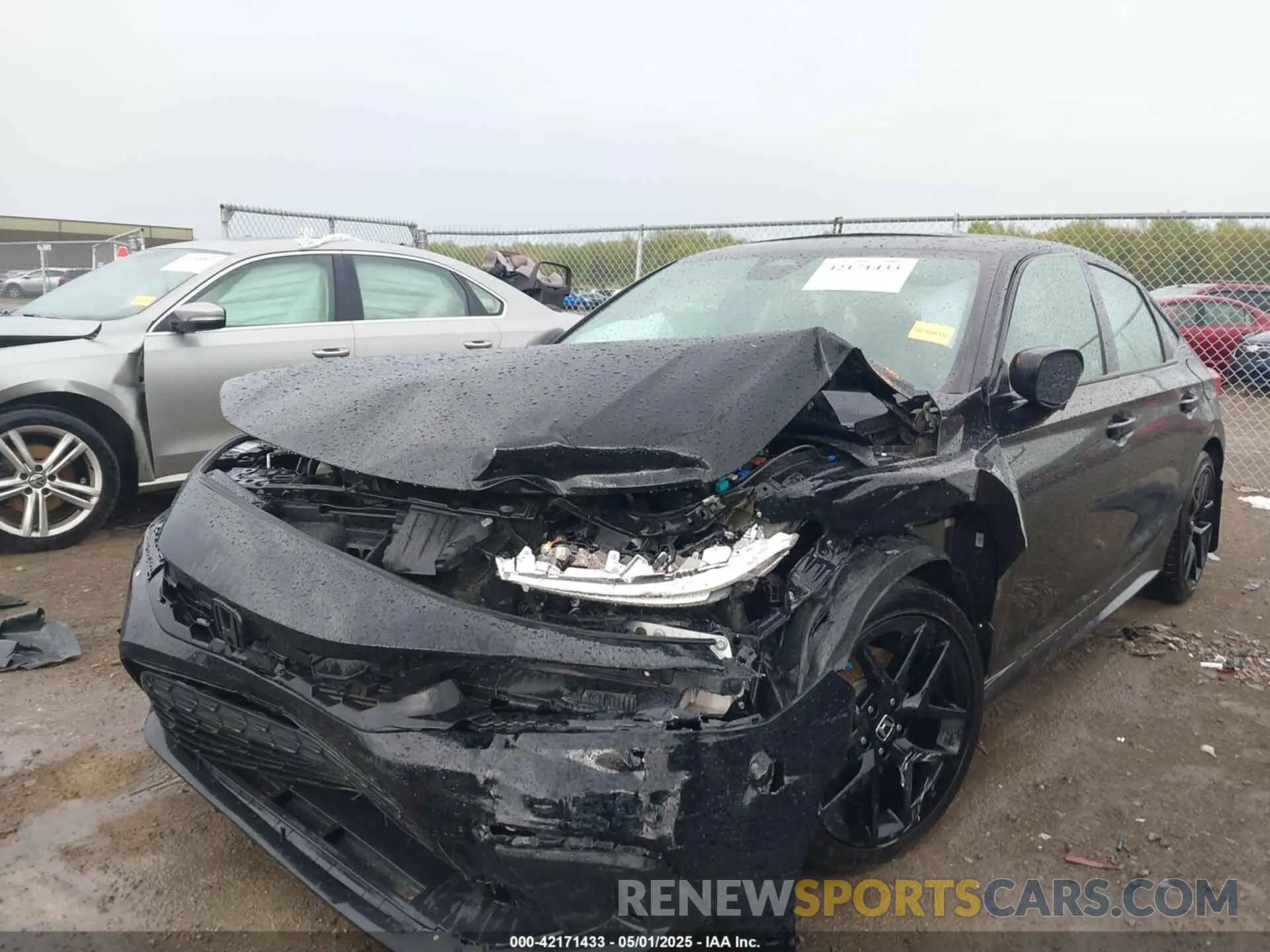 2 fotografías del automóvil dañado 2HGFE1E54RH473089 HONDA CIVIC SI 2024